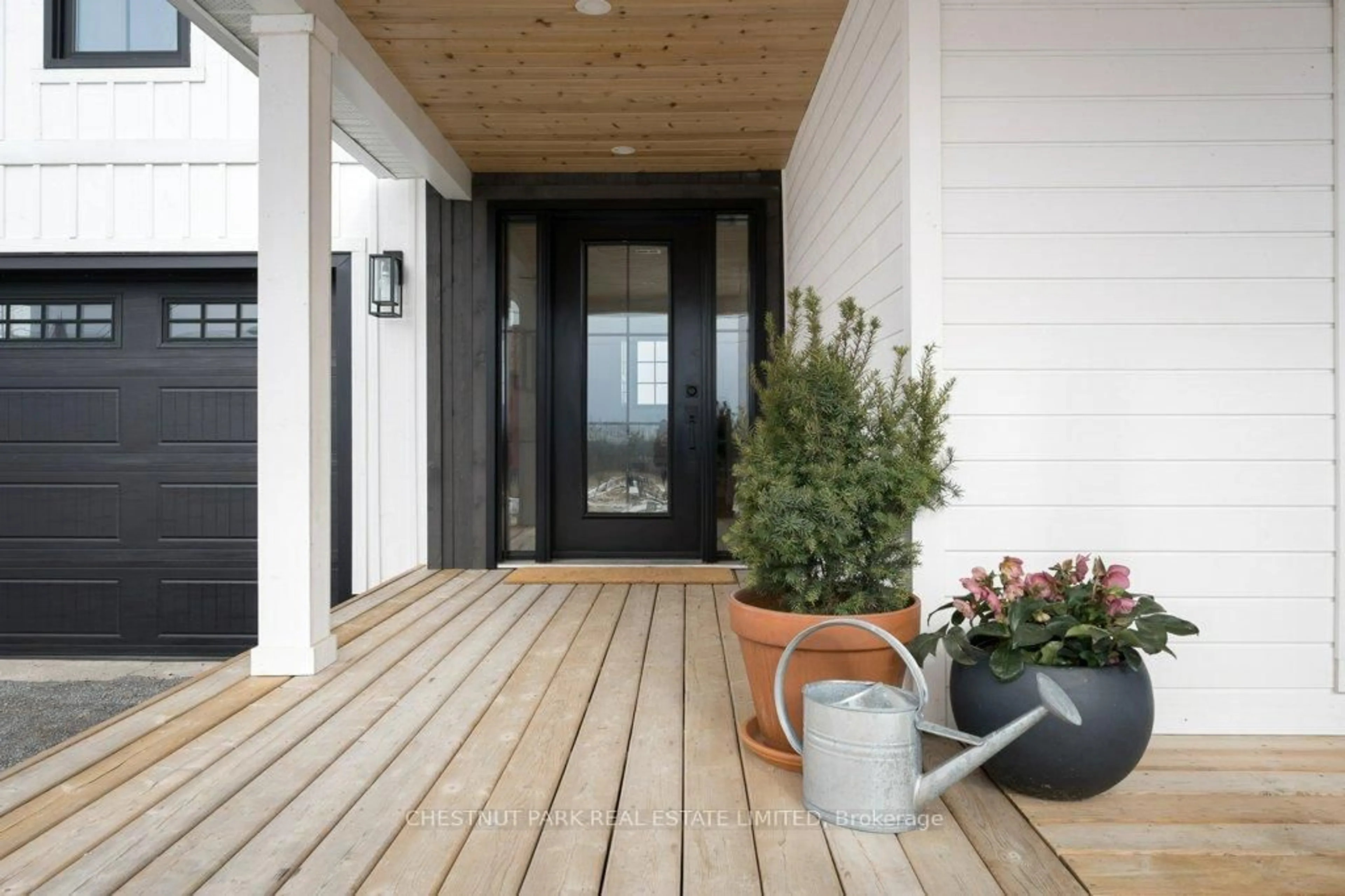 Indoor entryway for 456 Cold Creek Rd, Prince Edward County Ontario K0K 2J0