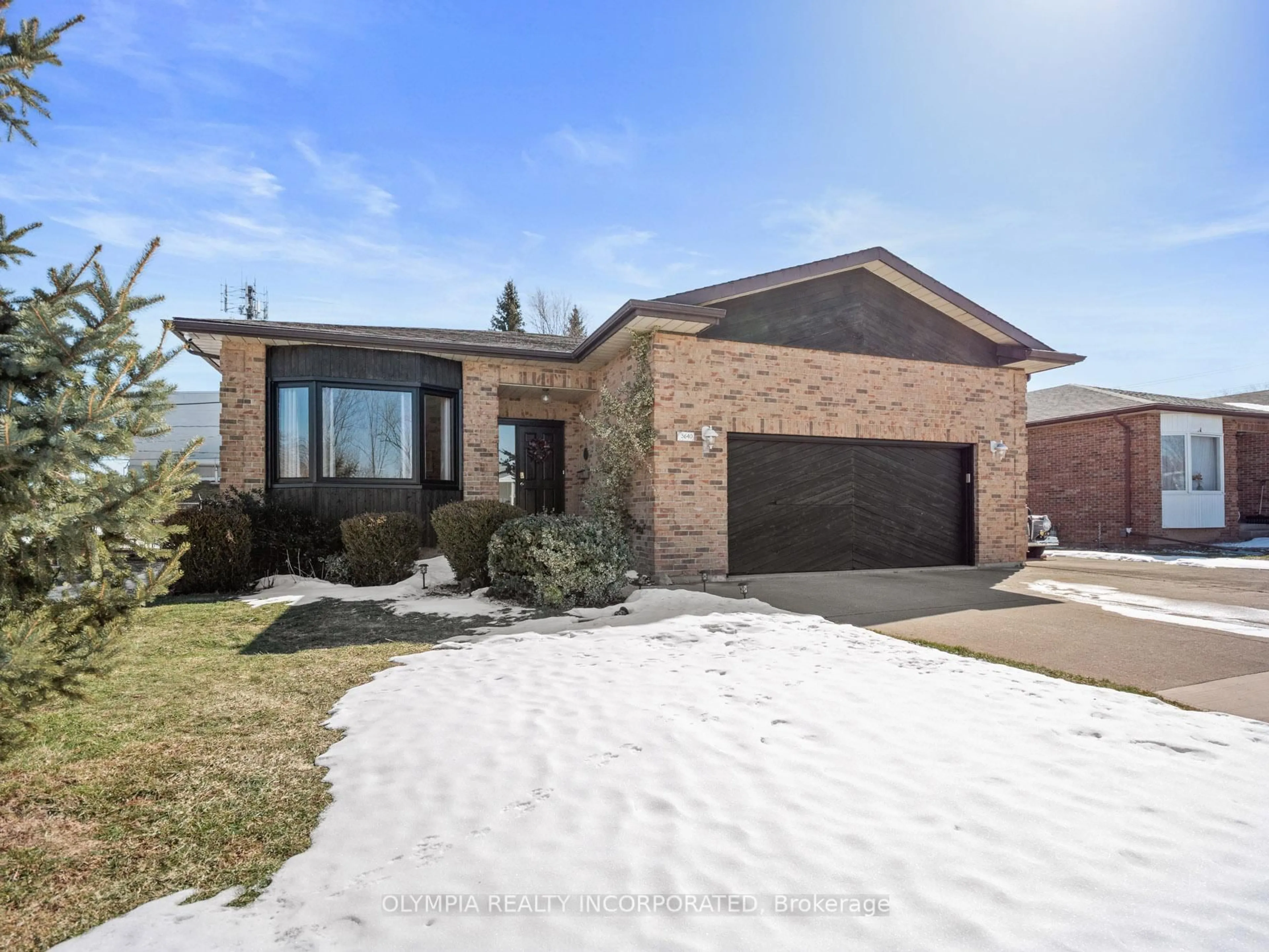 Home with brick exterior material, street for 3640 Rapids View Dr, Niagara Falls Ontario L2G 6C4