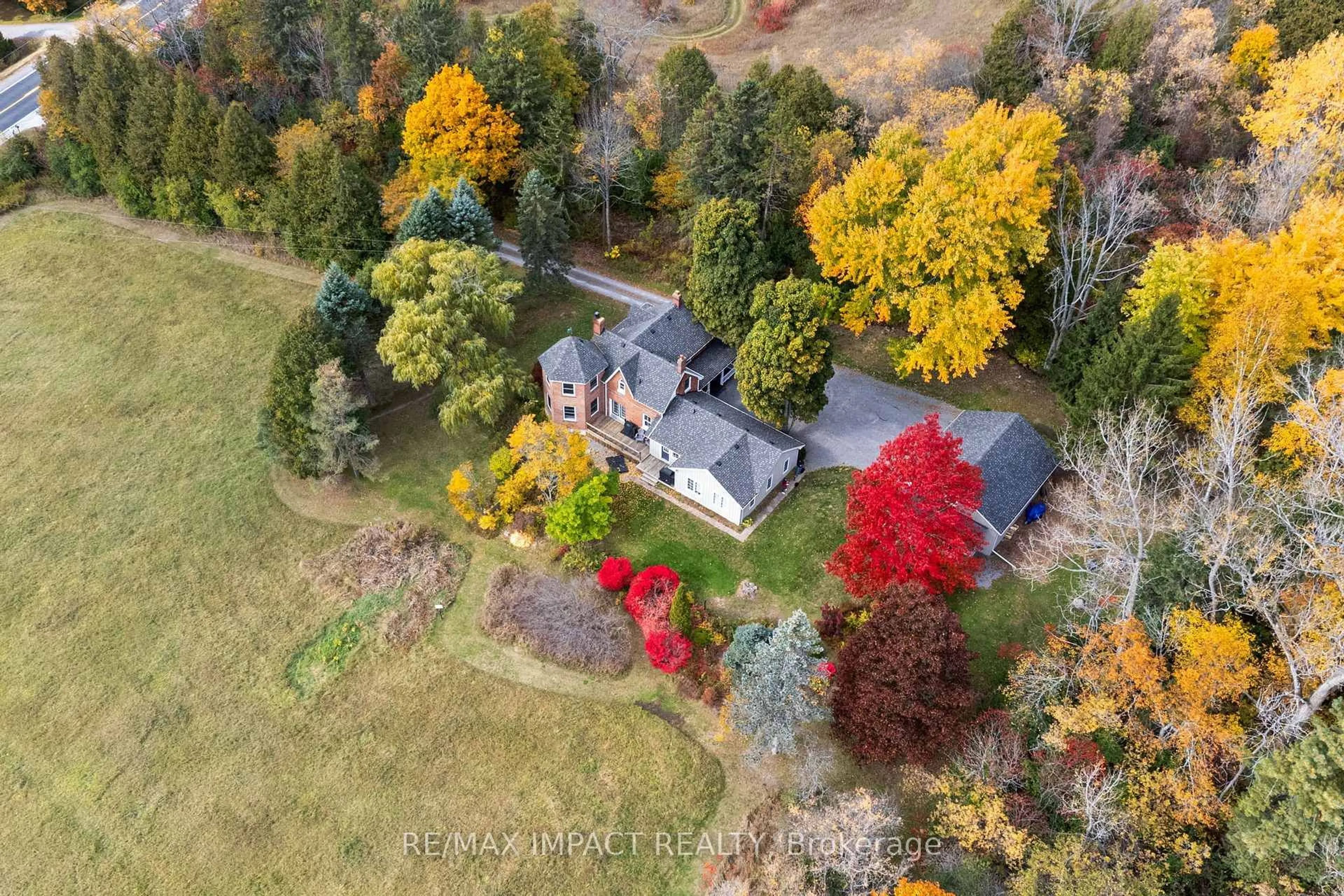 A pic from outside/outdoor area/front of a property/back of a property/a pic from drone, unknown for 3659 Harwood Rd, Hamilton Township Ontario K0K 1C0