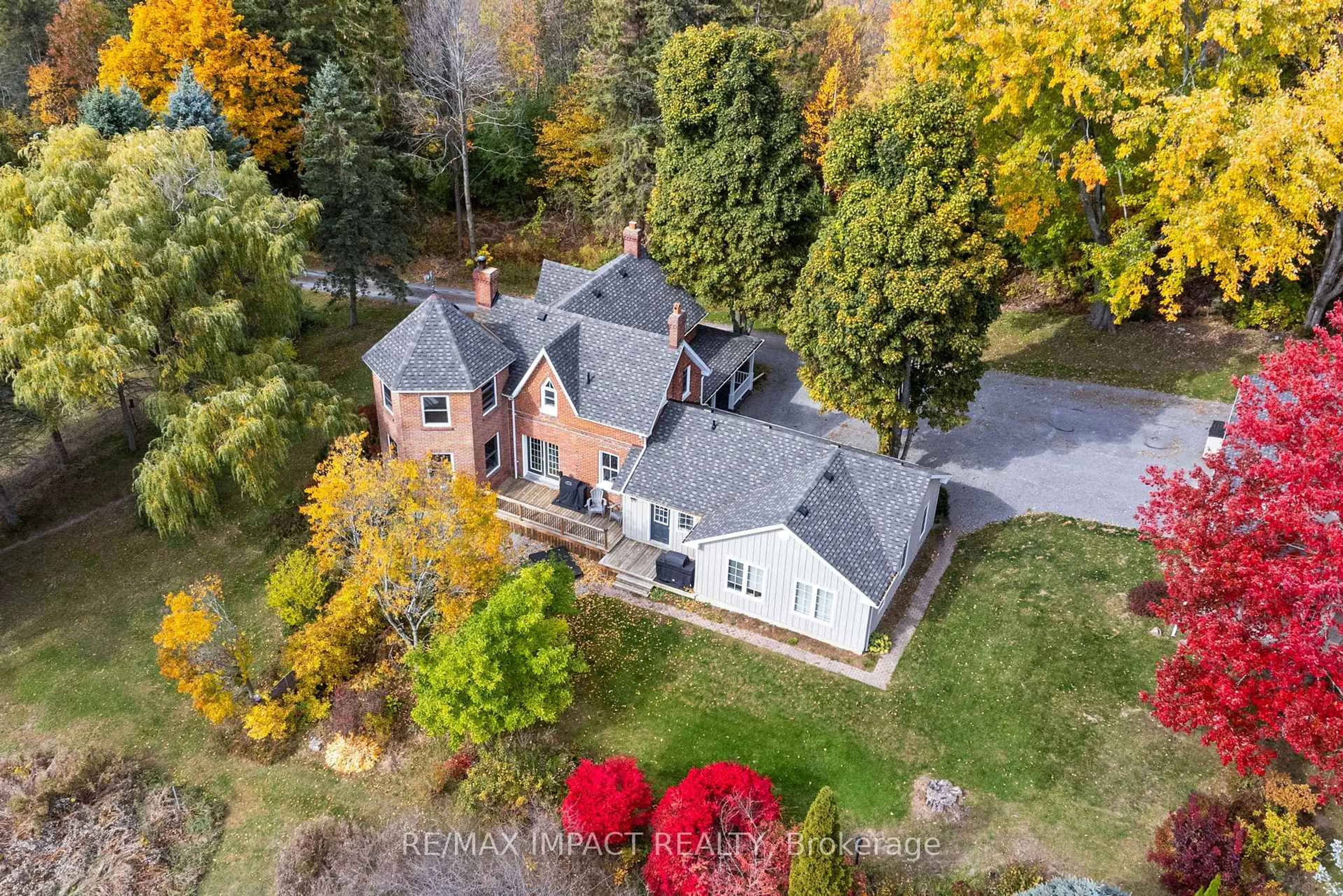 A pic from outside/outdoor area/front of a property/back of a property/a pic from drone, unknown for 3659 Harwood Rd, Hamilton Township Ontario K0K 1C0