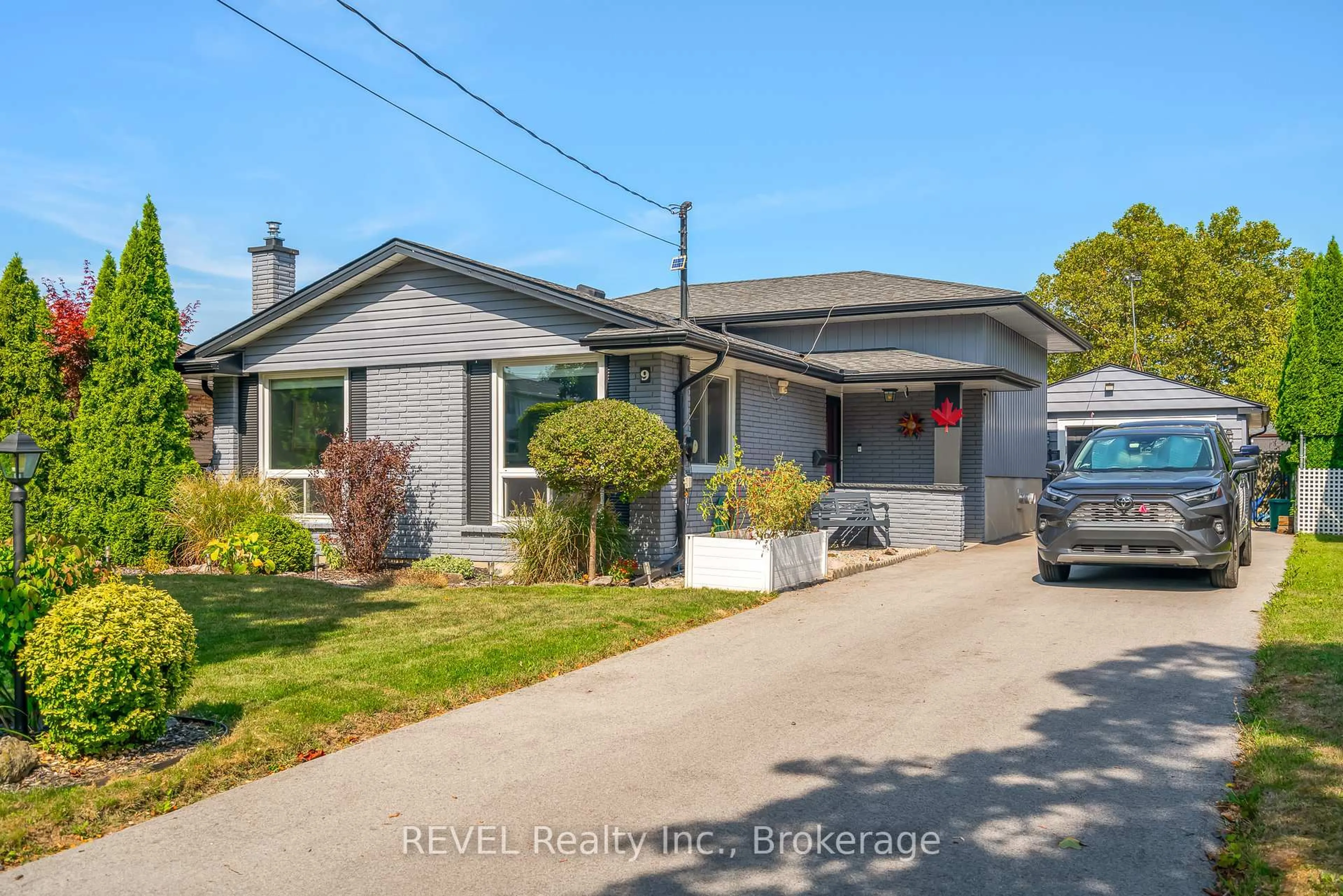 Unknown for 9 Fitzroy Lane, St. Catharines Ontario L2M 6N6