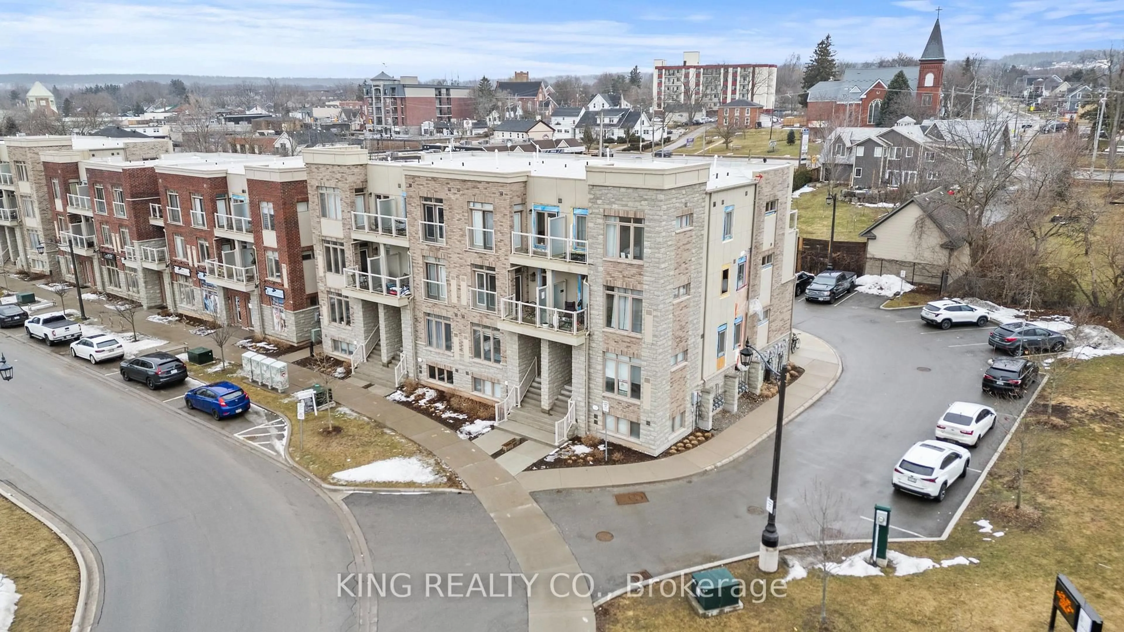 A pic from outside/outdoor area/front of a property/back of a property/a pic from drone, city buildings view from balcony for 5016 Serena Dr #9, Lincoln Ontario L0R 1B4
