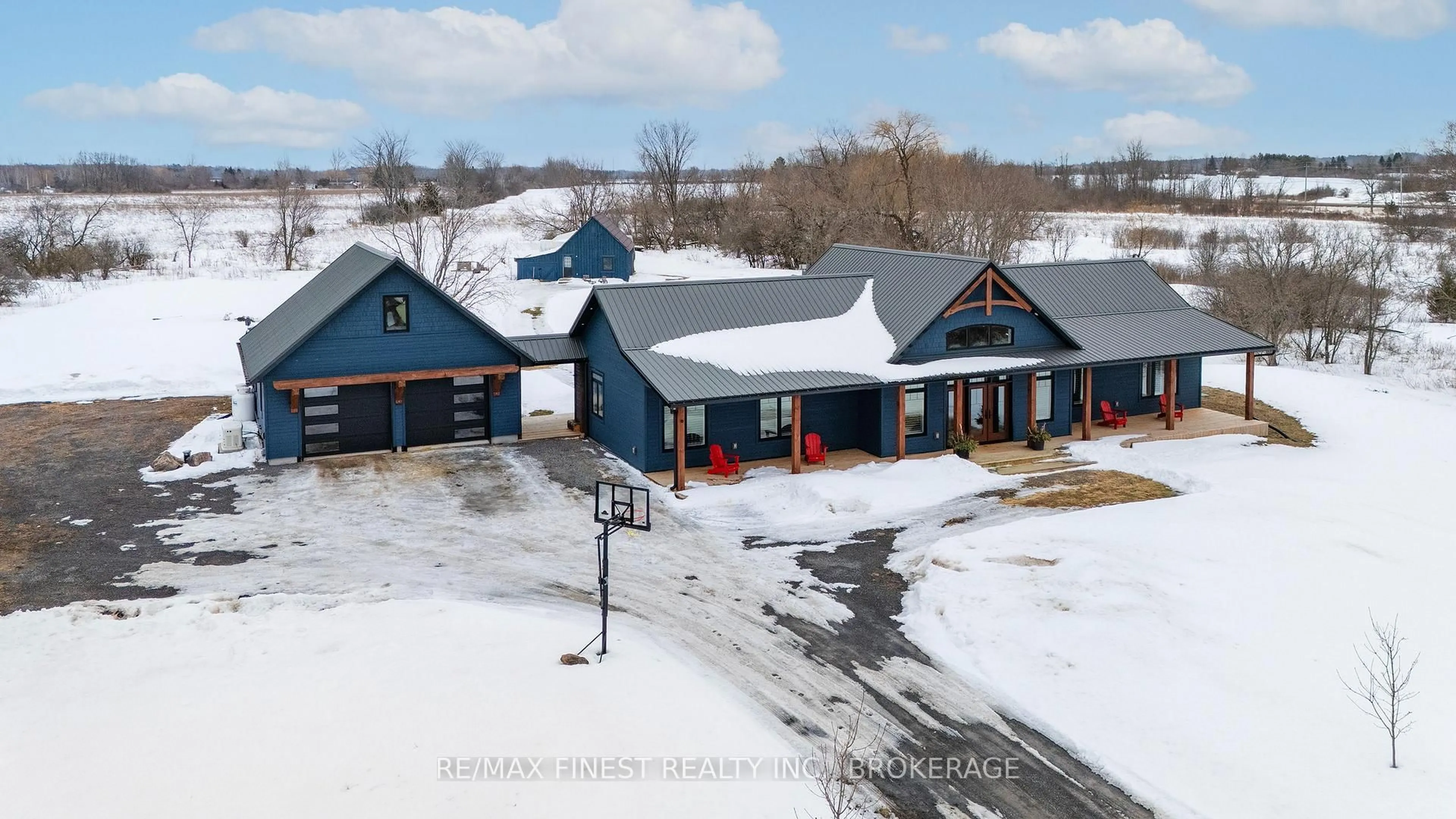 A pic from outside/outdoor area/front of a property/back of a property/a pic from drone, unknown for 2046 Eden Grove Rd, Front of Leeds & Seeleys Bay Ontario K7G 2V4