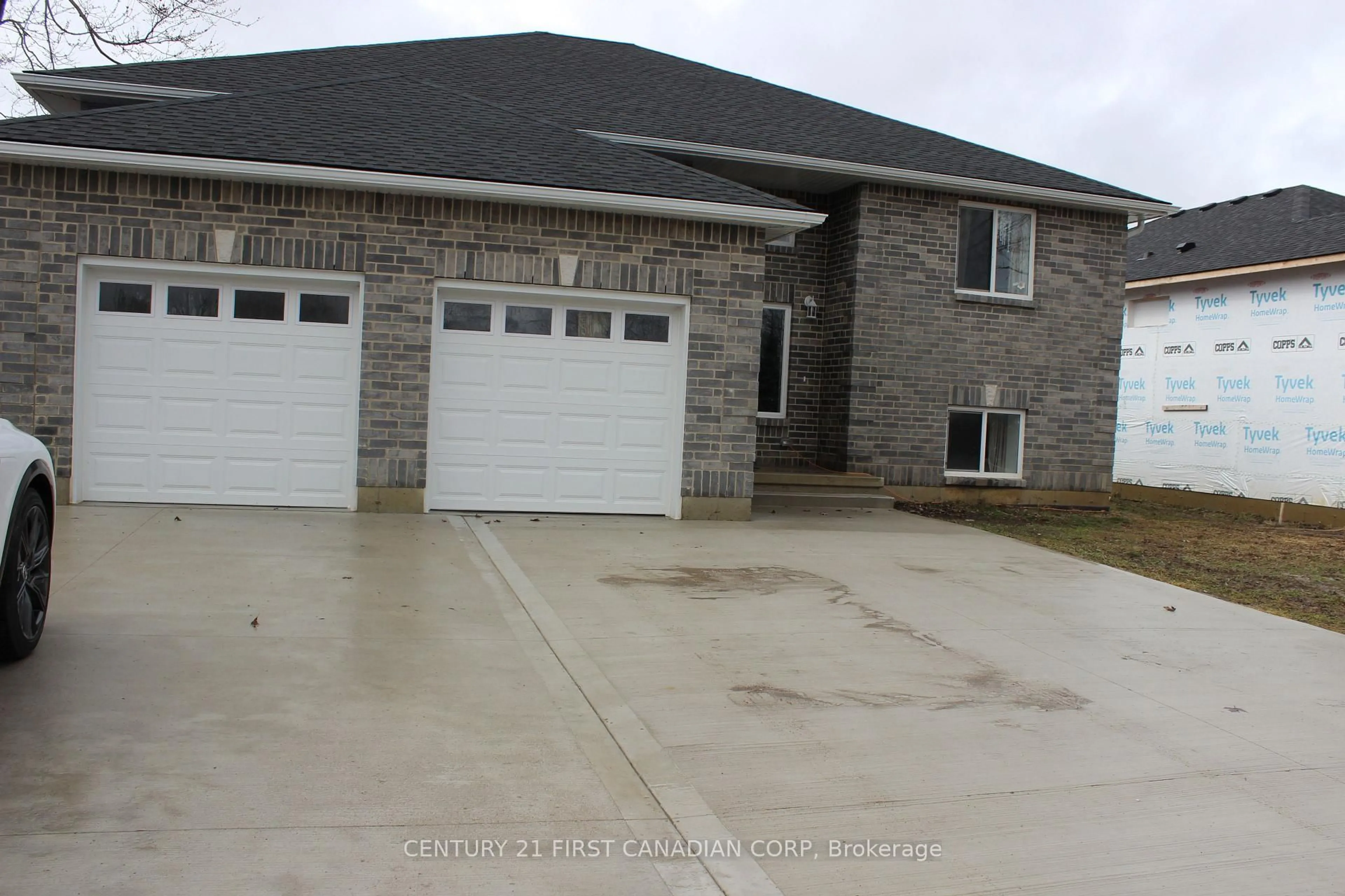 Home with brick exterior material, street for 2609 Oil Heritage Rd, Oil Springs Ontario N0N 1P0