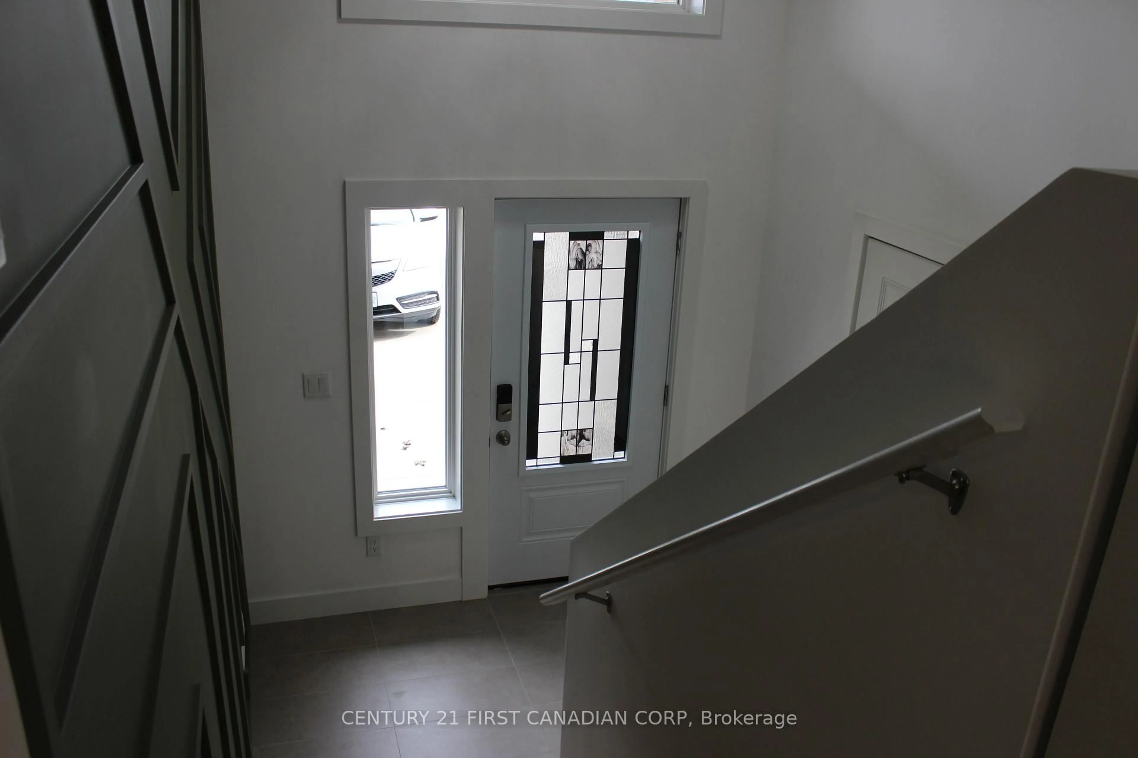 Indoor foyer for 2609 Oil Heritage Rd, Oil Springs Ontario N0N 1P0