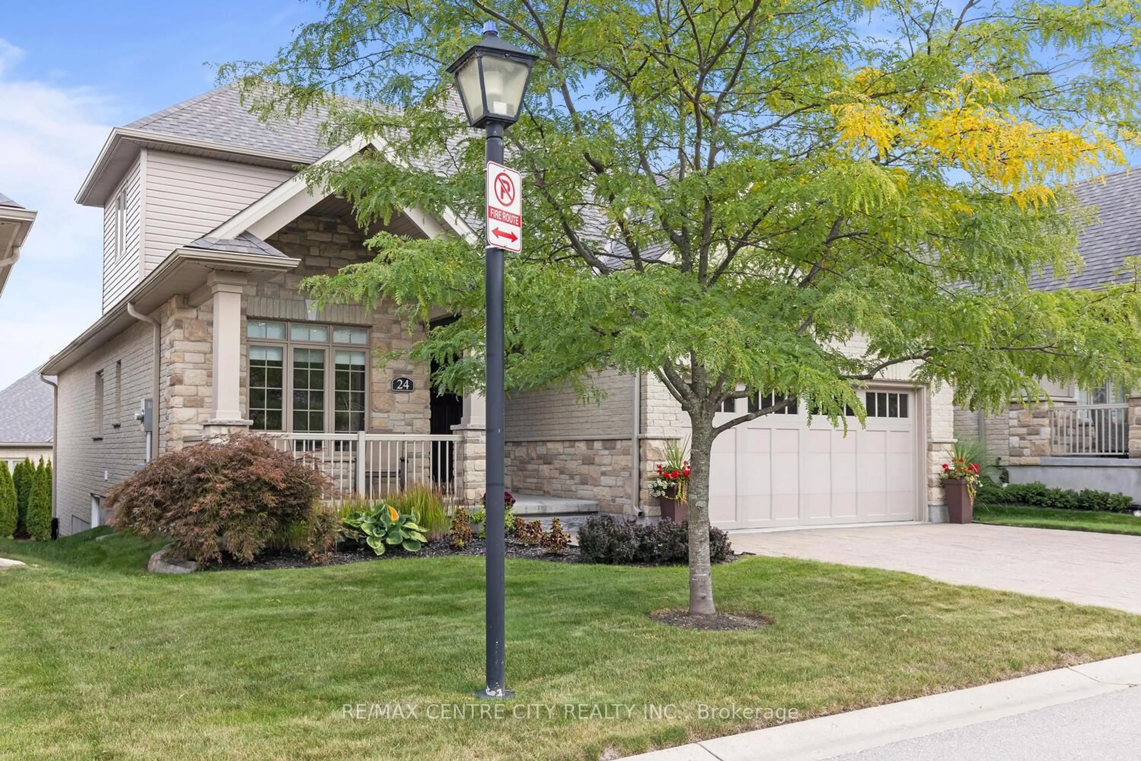 Home with brick exterior material, street for 2081 Wallingford Ave #24, London North Ontario N6G 0K1