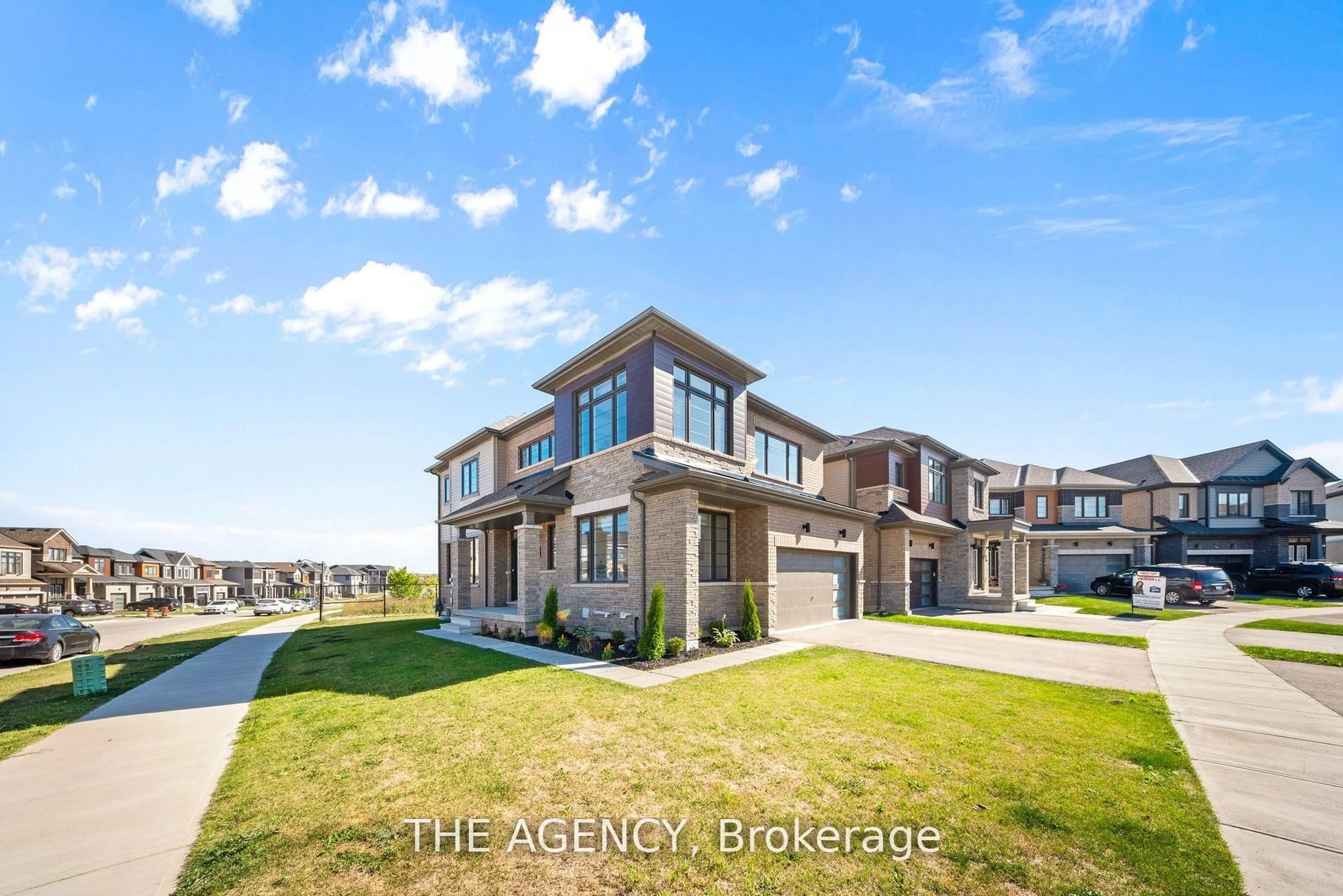 A pic from outside/outdoor area/front of a property/back of a property/a pic from drone, street for 1 Bee Cres, Brantford Ontario N3T 0V7