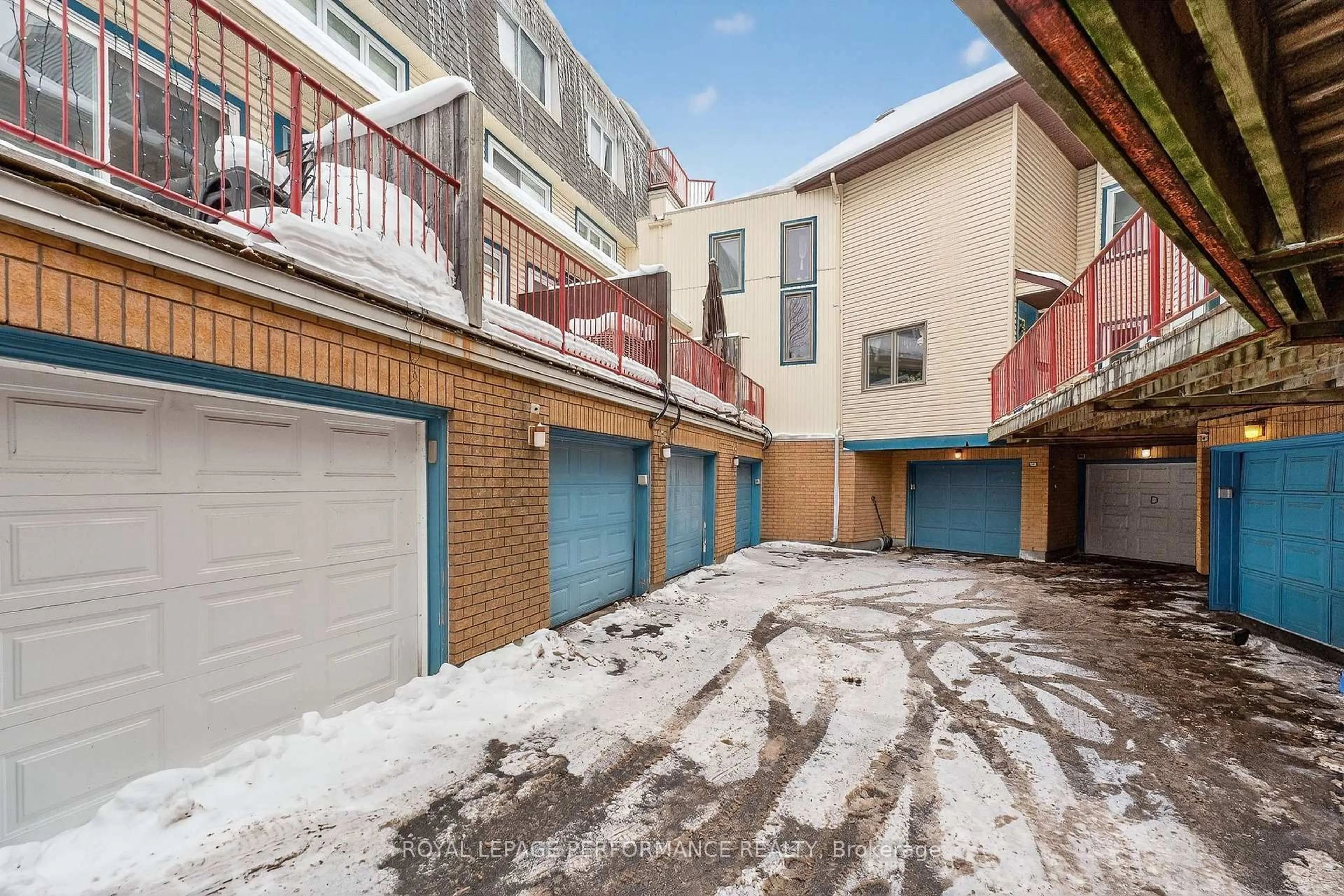 Unknown for 90D Templeton St, Ottawa Ontario K1N 6X3