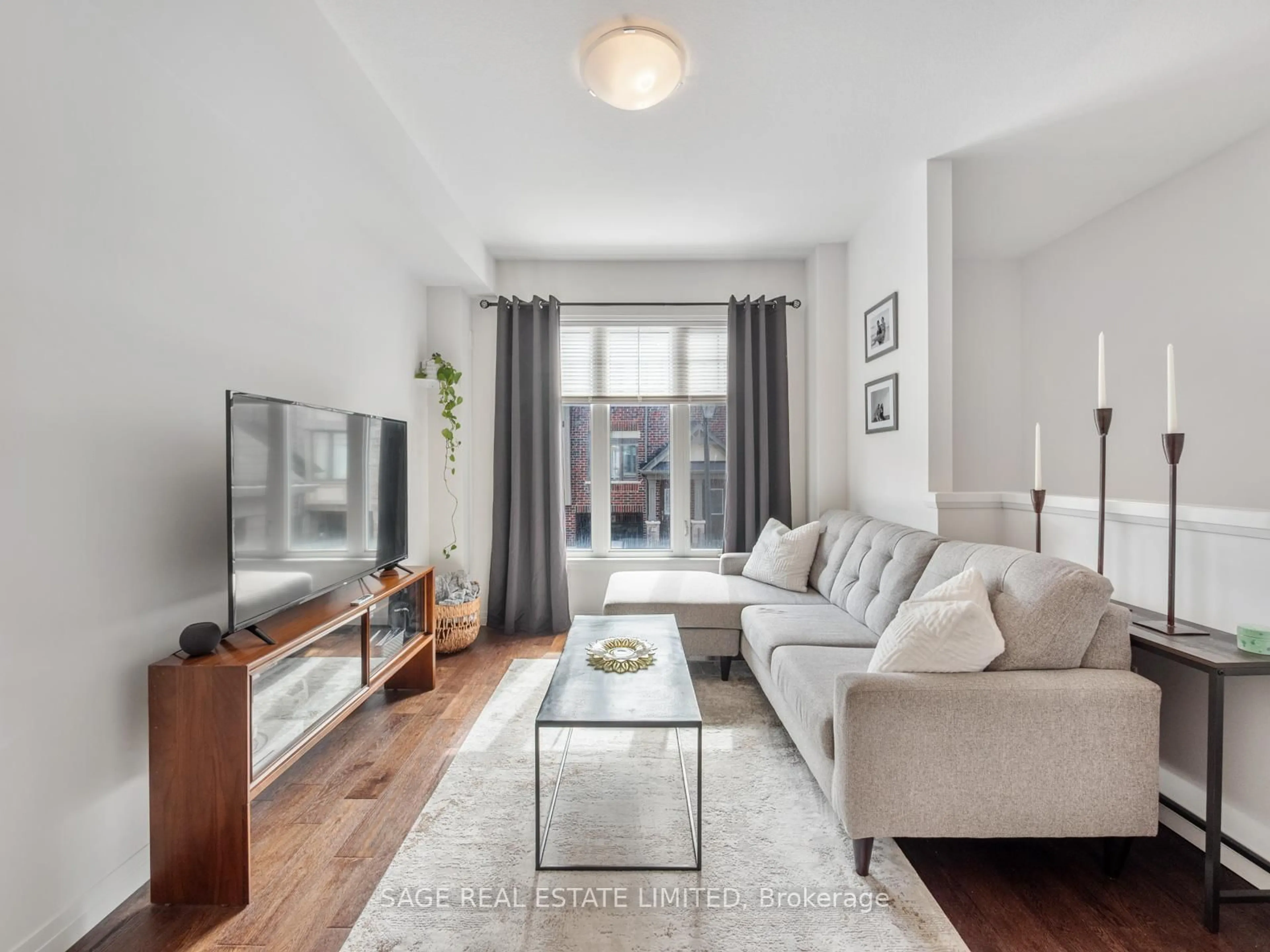 Living room with furniture, unknown for 4 Could Lane, Hamilton Ontario L9G 0H2