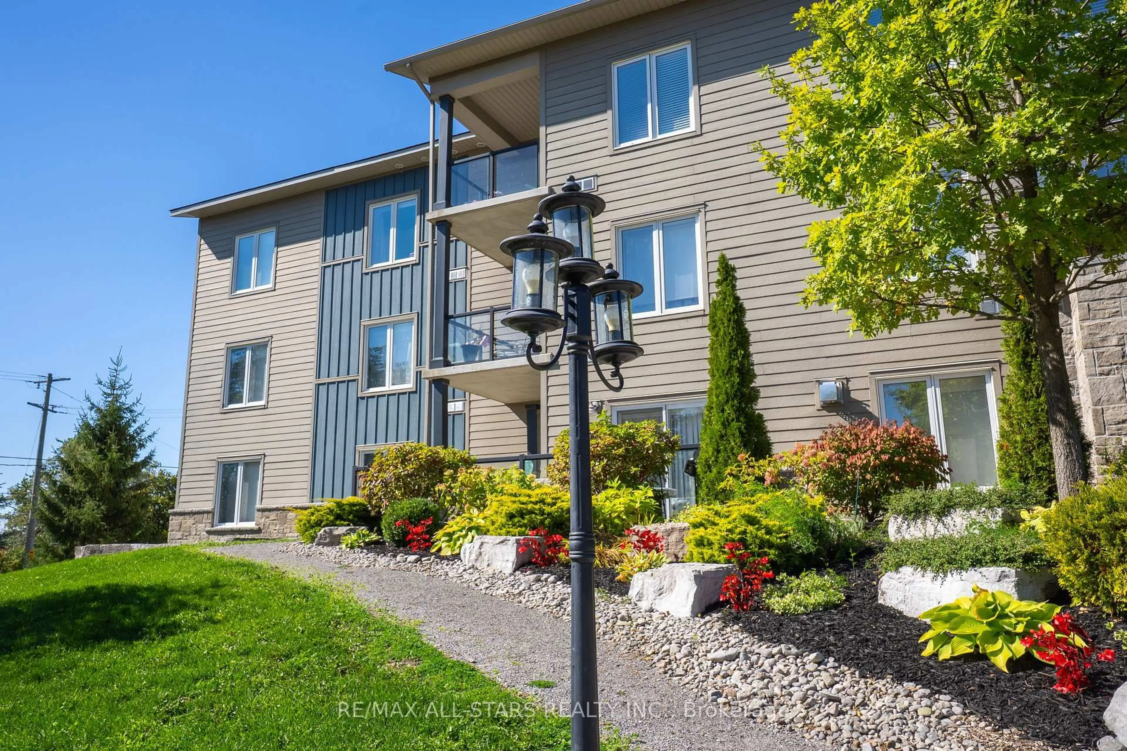 Patio, unknown for 94 Francis St #308, Kawartha Lakes Ontario K0M 1N0