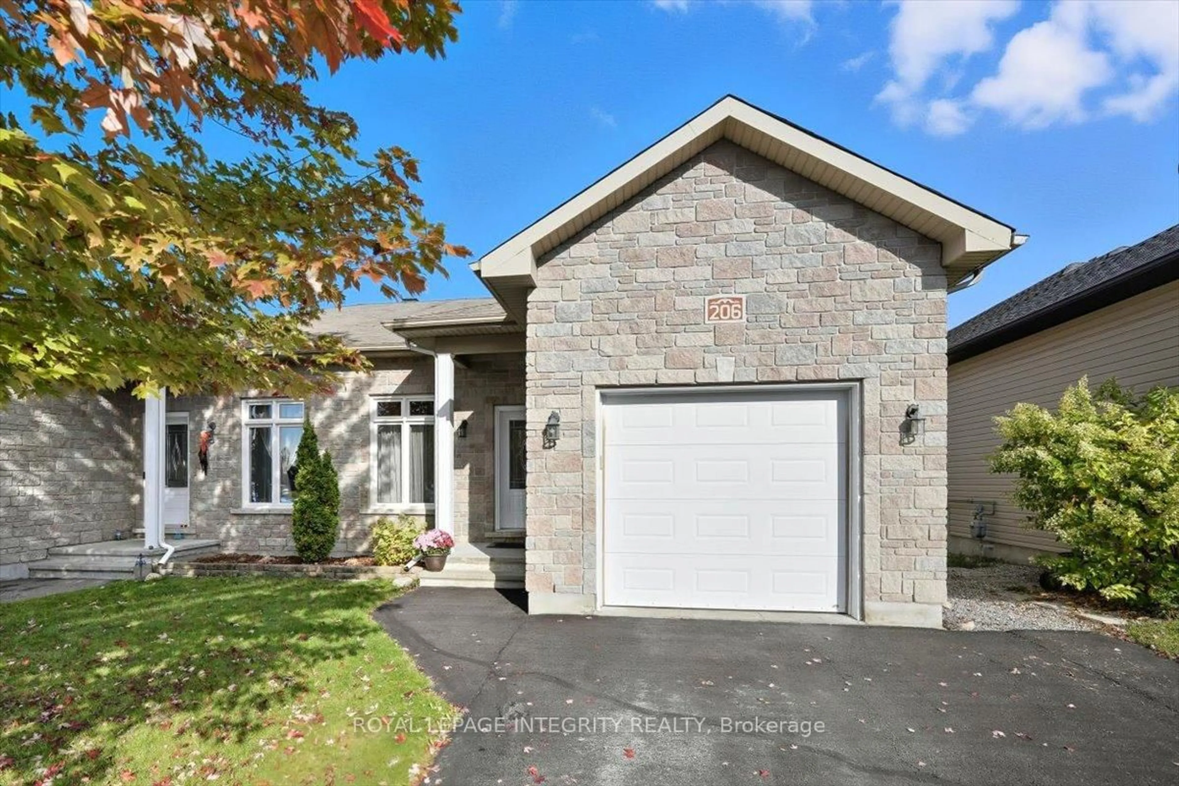 Home with brick exterior material, street for 206 Trillium Circ, Alfred and Plantagenet Ontario K0A 3K0