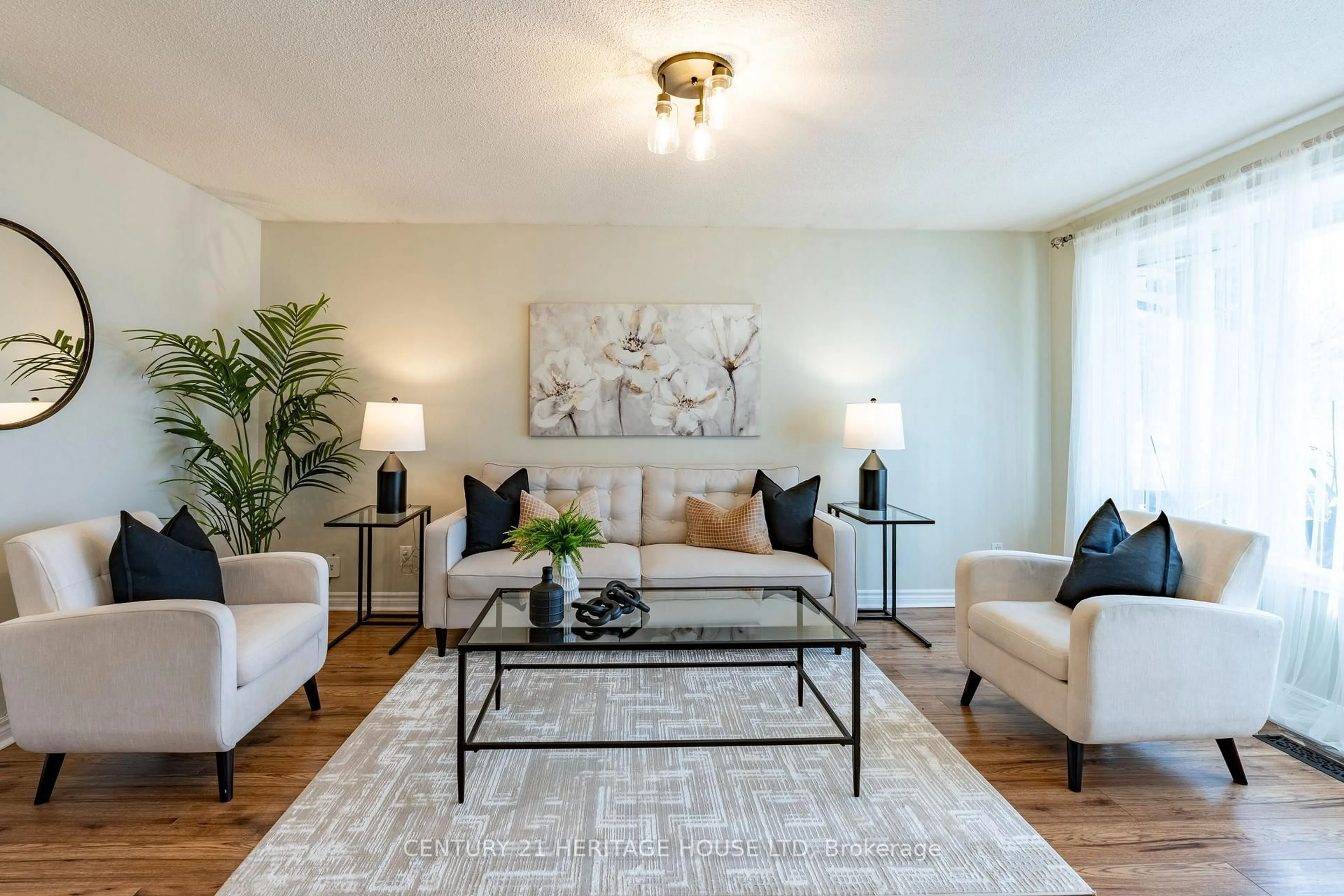 Living room with furniture, unknown for 106 Hickory Heights Cres, Kitchener Ontario N2N 1H4