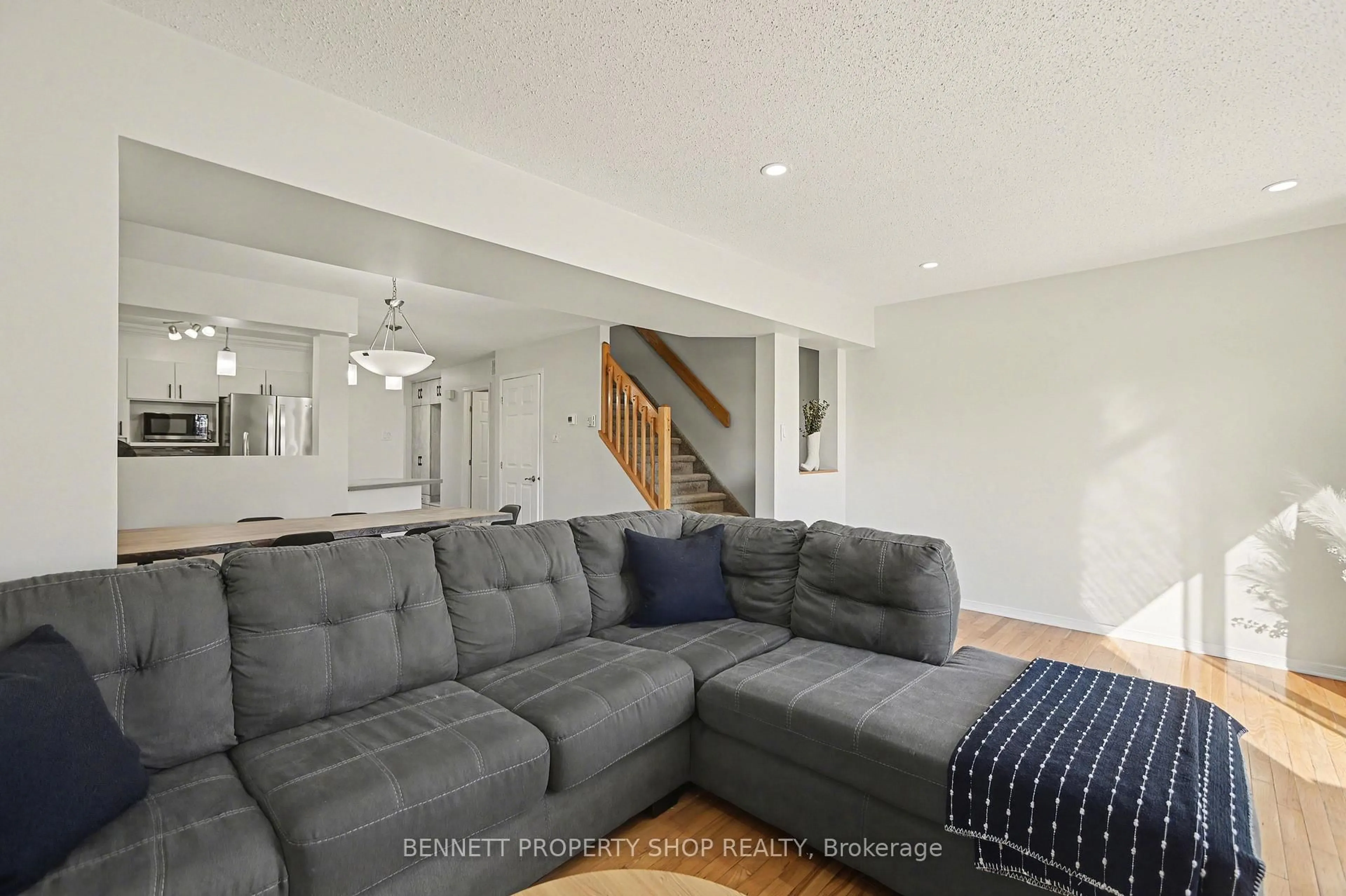 Living room with furniture, unknown for 49 Forget St, Russell Ontario K0A 1W0