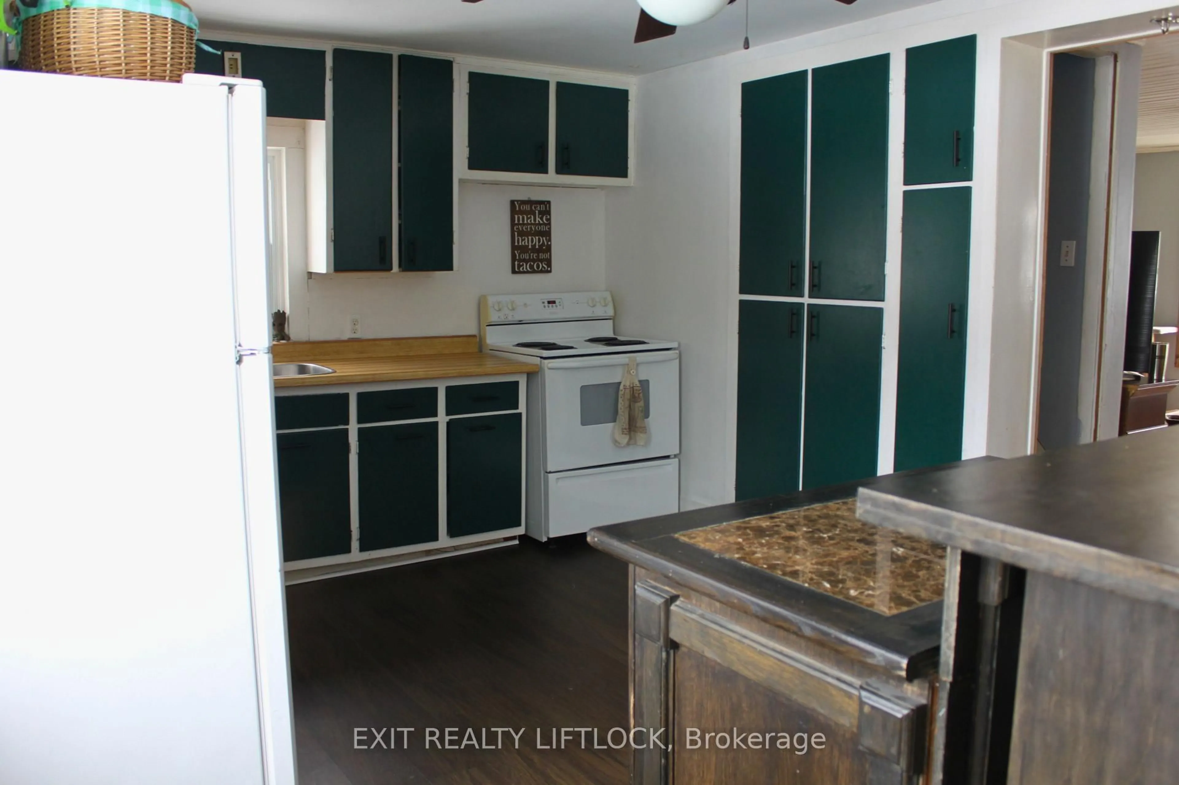 Standard kitchen, unknown for 17 Banta Rd, Trent Hills Ontario K0K 3K0