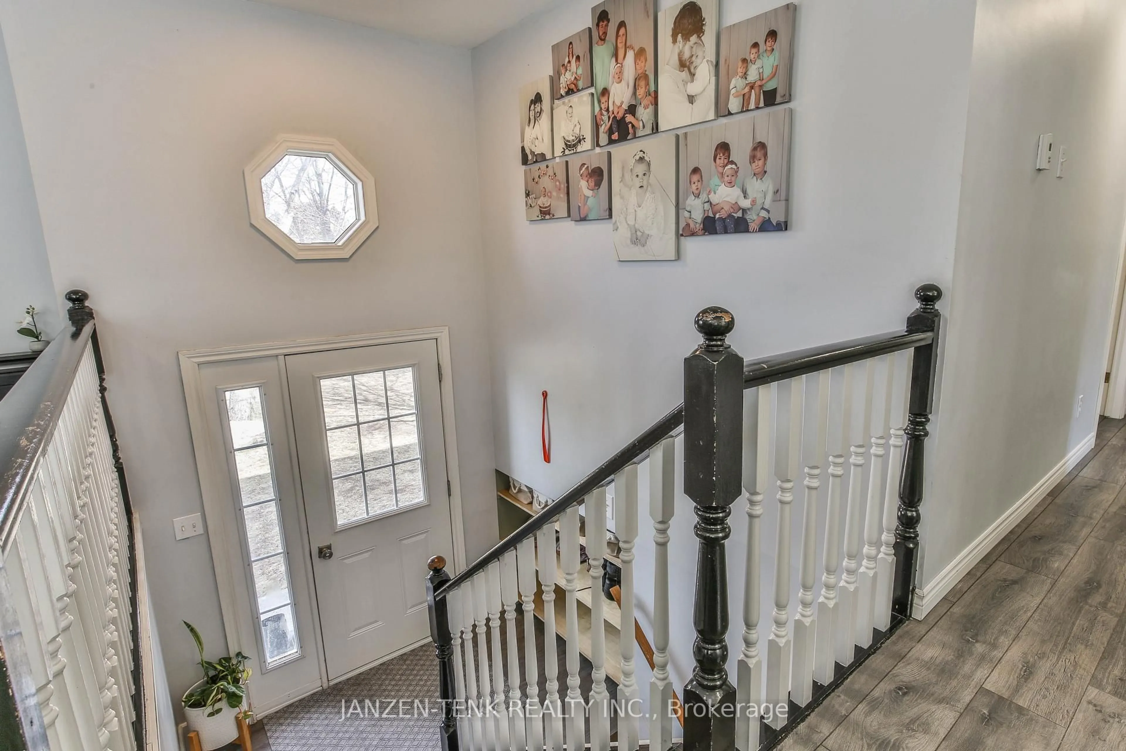 Indoor entryway for 56741 Eden Line, Bayham Ontario N0J 1H0