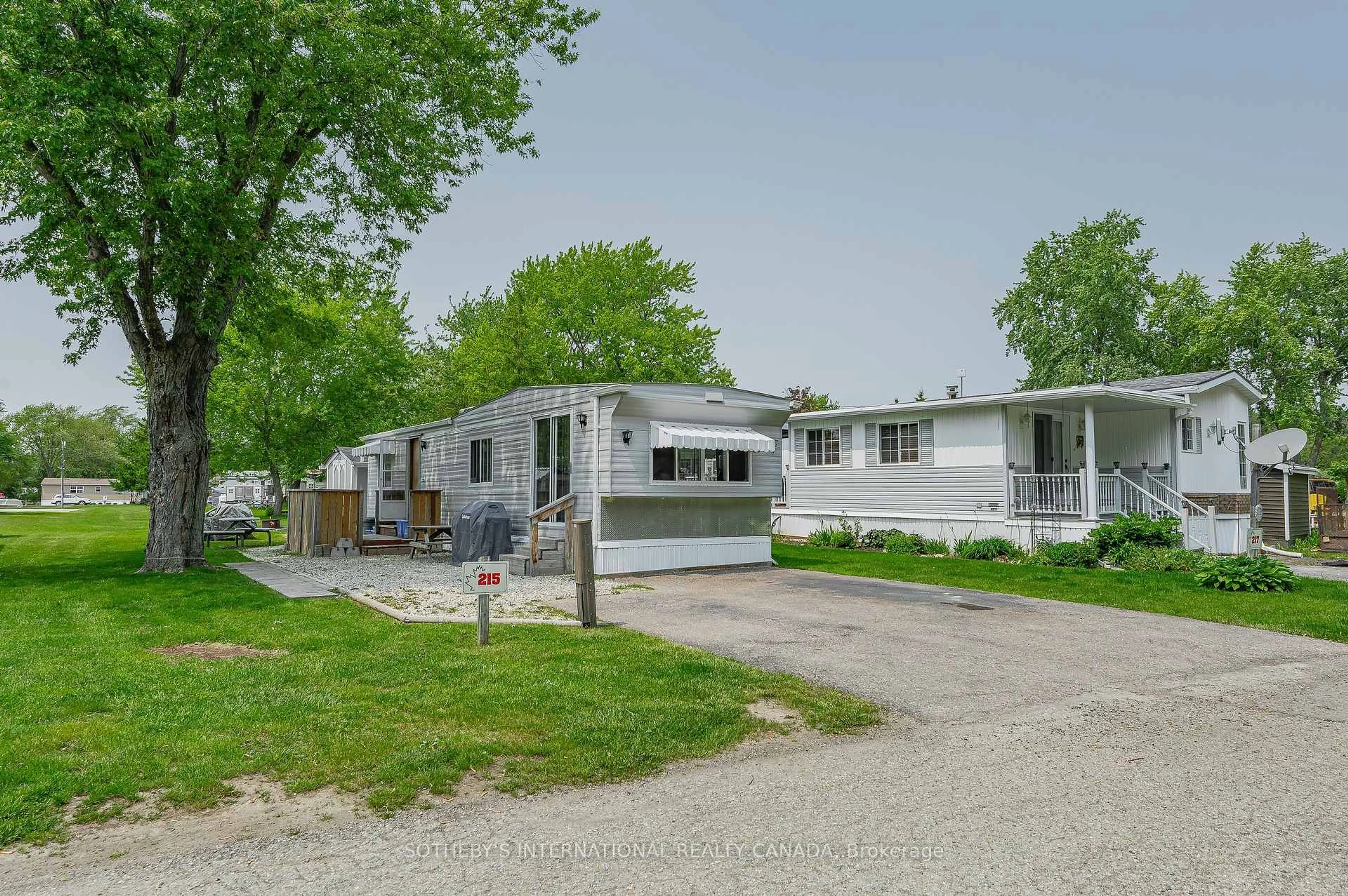 Unknown for 580 Beaver Creek Rd #215, Waterloo Ontario N2J 3Z4