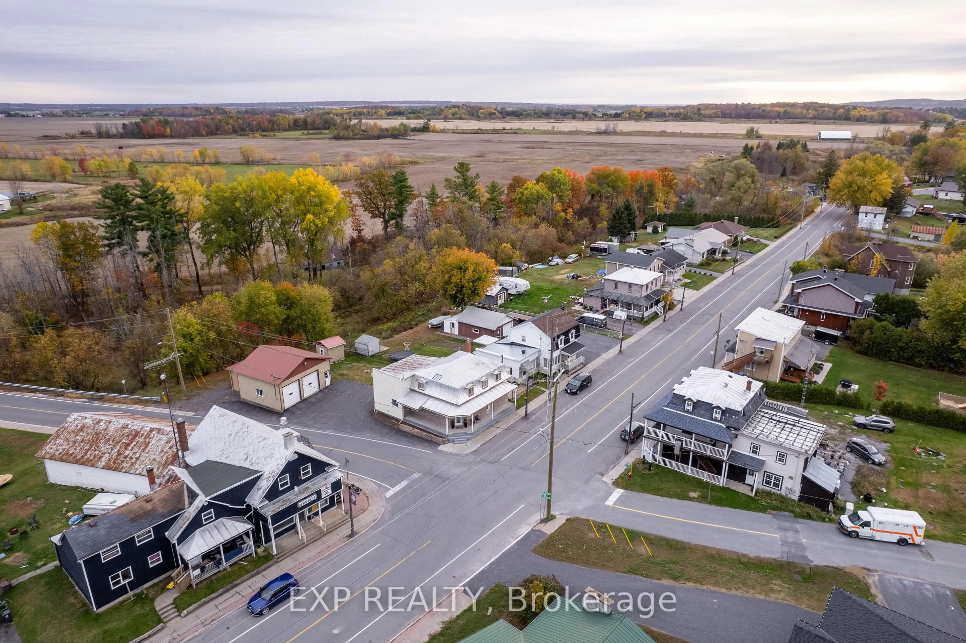 A pic from outside/outdoor area/front of a property/back of a property/a pic from drone, street for 2110 Lajoie St, Alfred and Plantagenet Ontario K0B 1J0