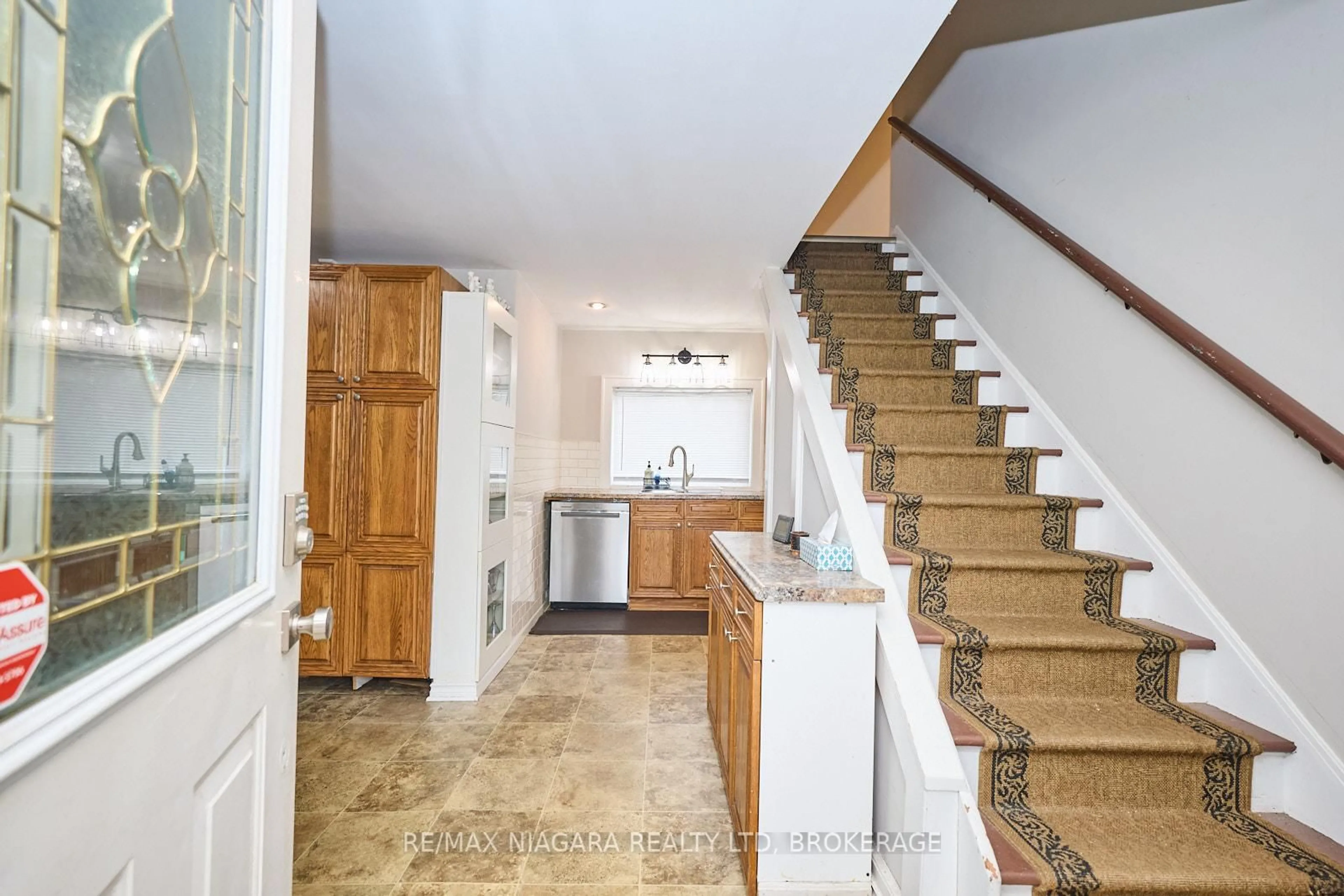 Unknown for 1444 Lakehurst Ave, Fort Erie Ontario L2A 3A3