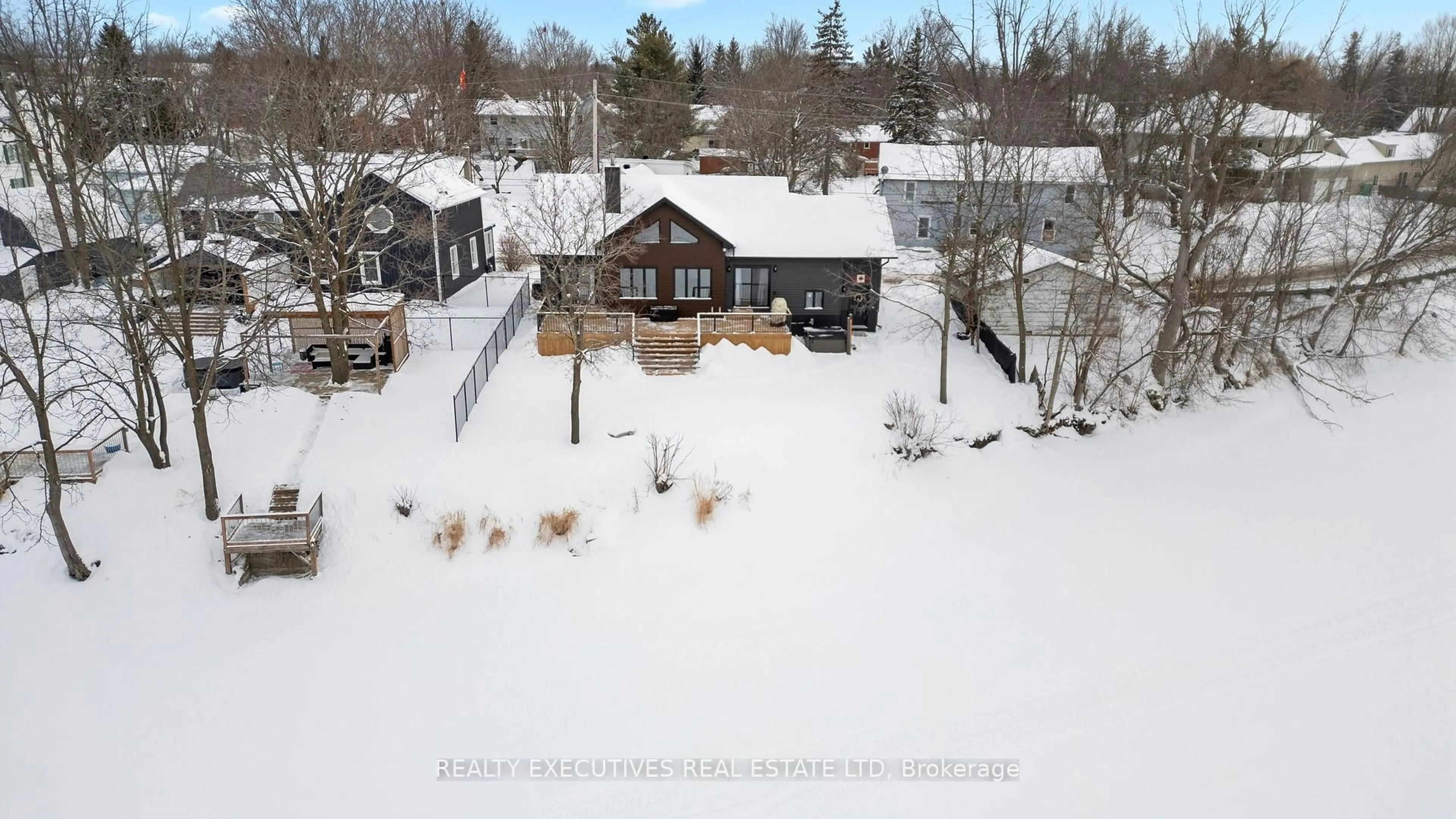 A pic from outside/outdoor area/front of a property/back of a property/a pic from drone, street for 69 Mill St, North Dundas Ontario K0C 1H0