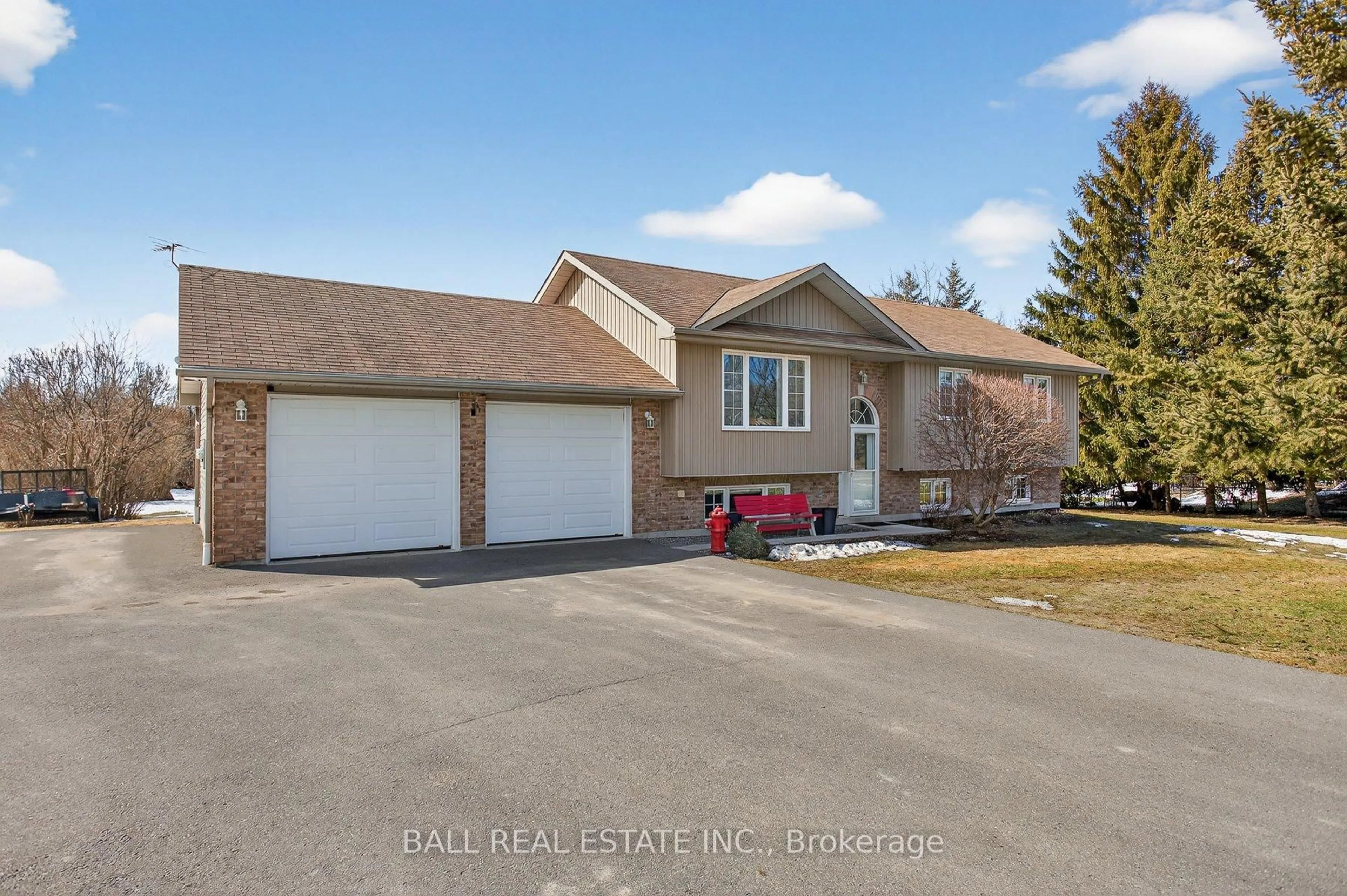 A pic from outside/outdoor area/front of a property/back of a property/a pic from drone, street for 727 Janetville Rd, Kawartha Lakes Ontario L0B 1K0