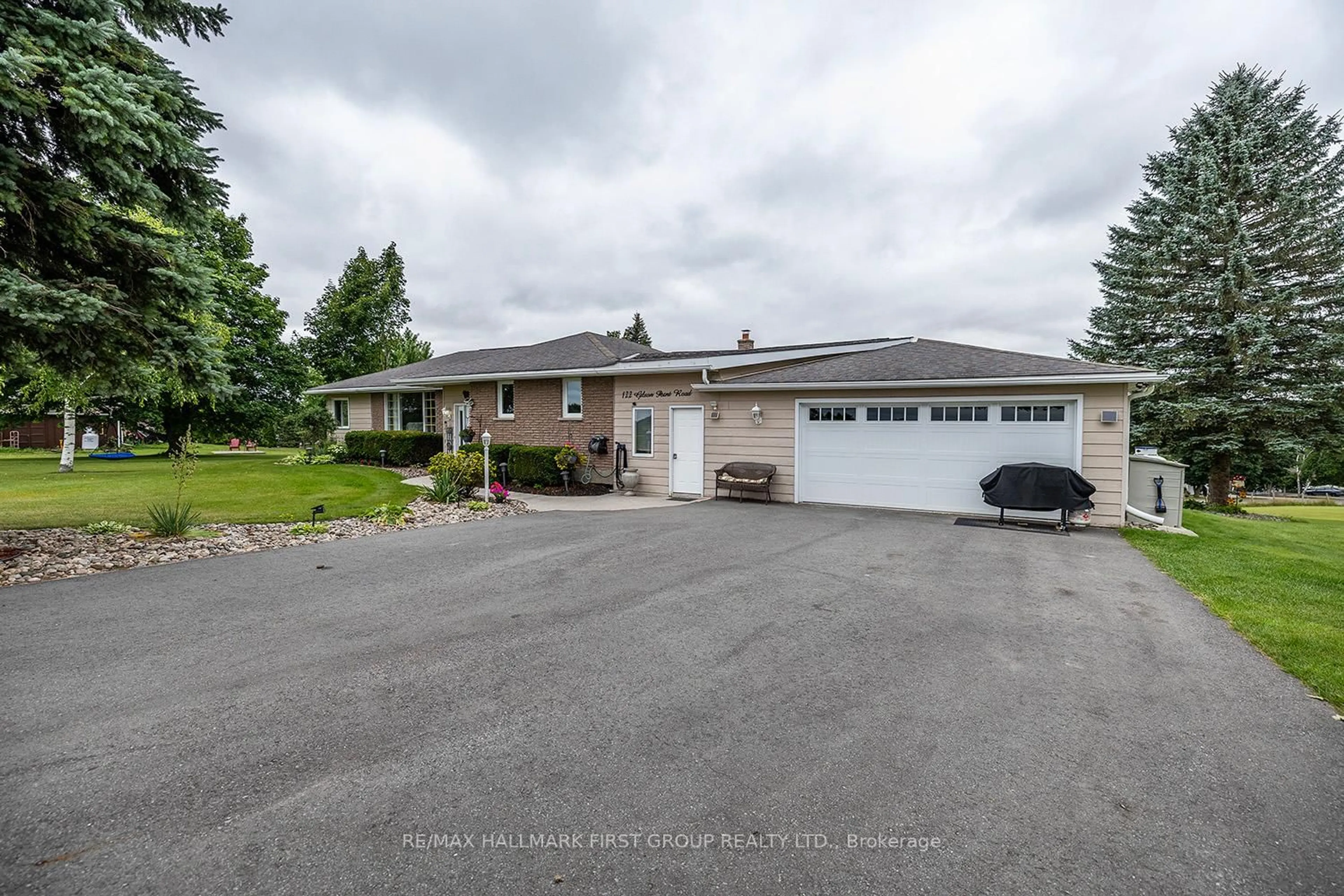 A pic from outside/outdoor area/front of a property/back of a property/a pic from drone, street for 122 Gilson Point Rd, Kawartha Lakes Ontario K0M 2C0