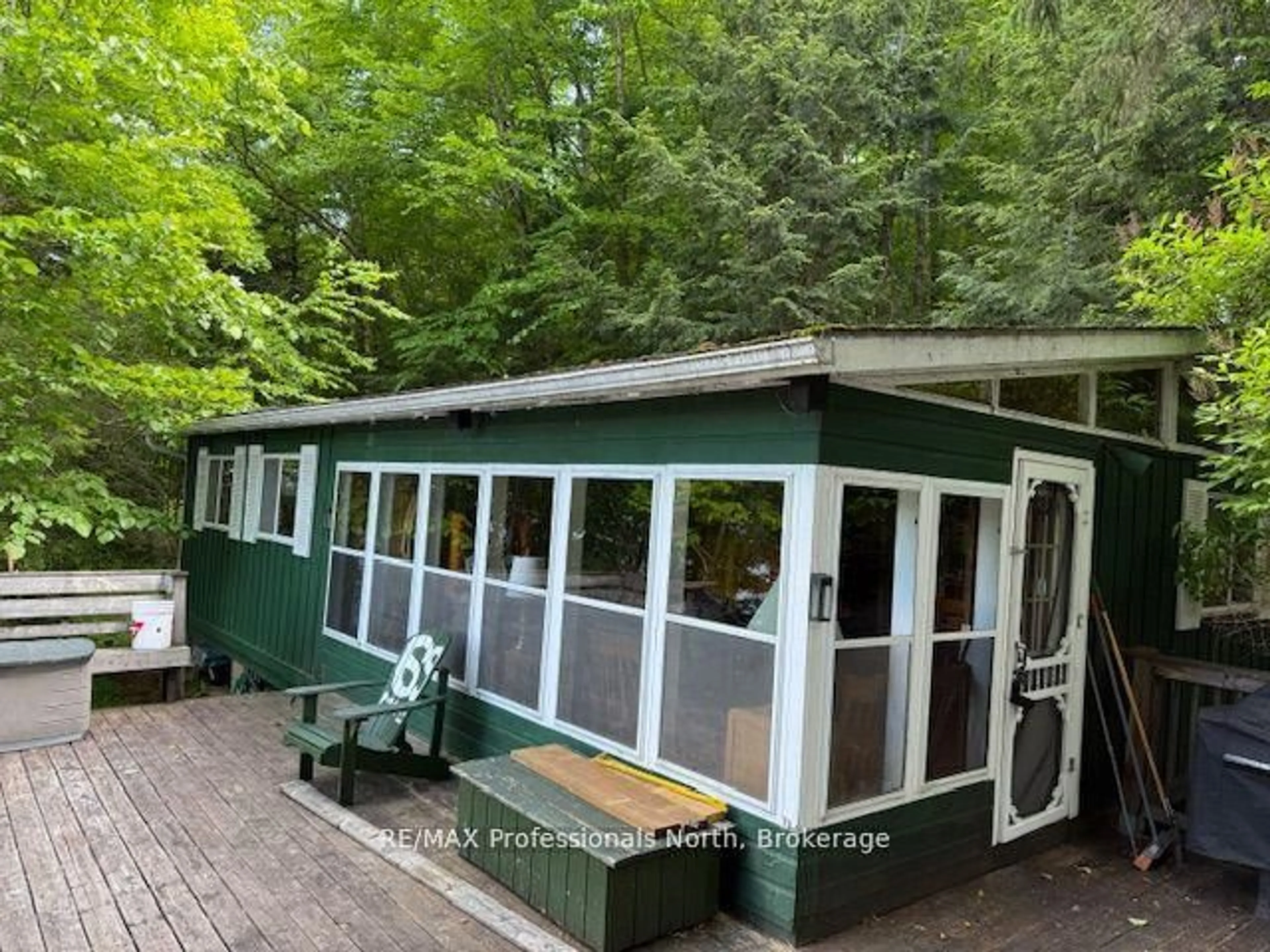 Shed for 69 Maple Dr, Perry Ontario P0A 1J0