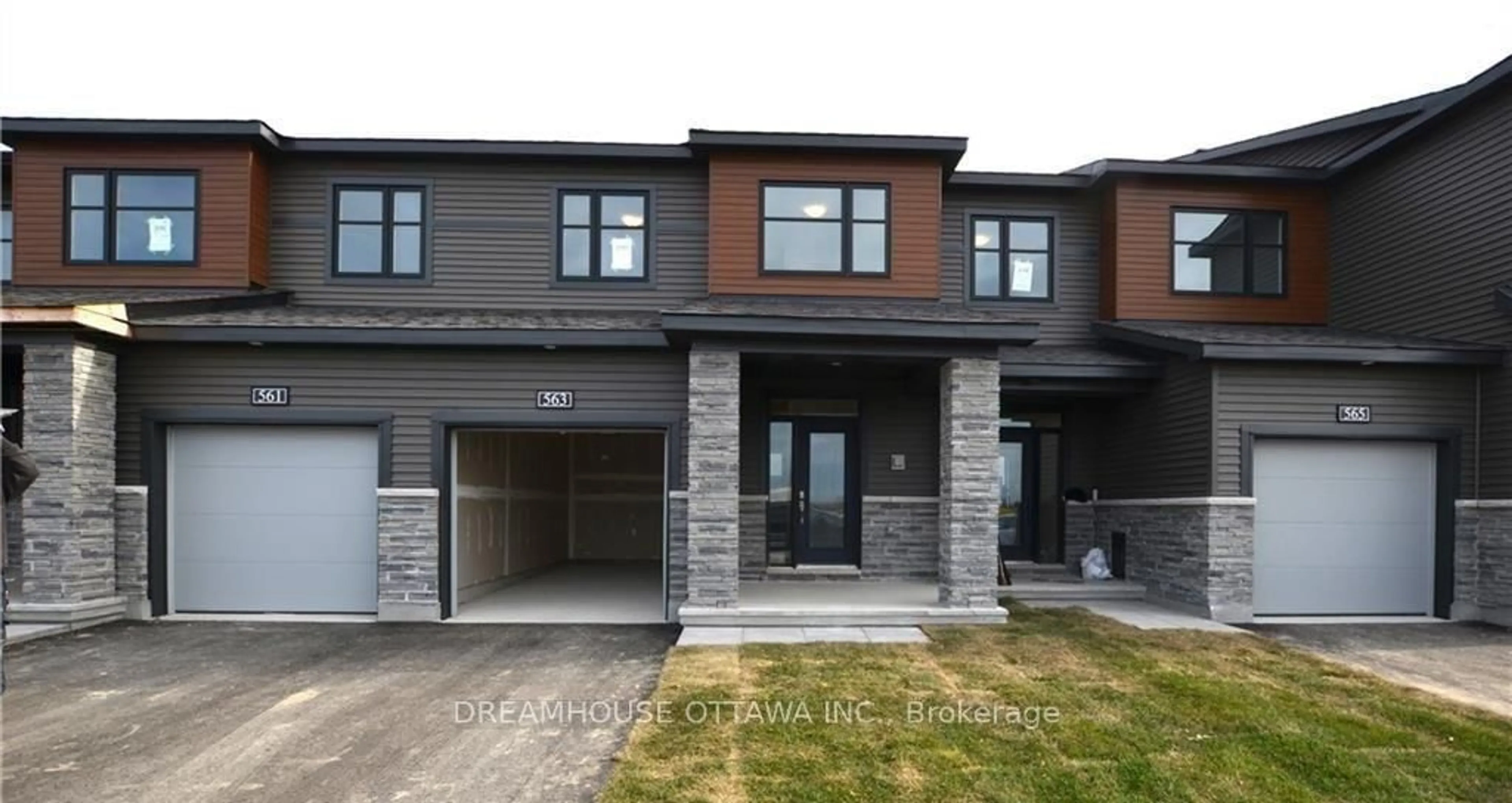 Home with brick exterior material, street for 563 Aglish Mews, Ottawa Ontario K2C 3H2