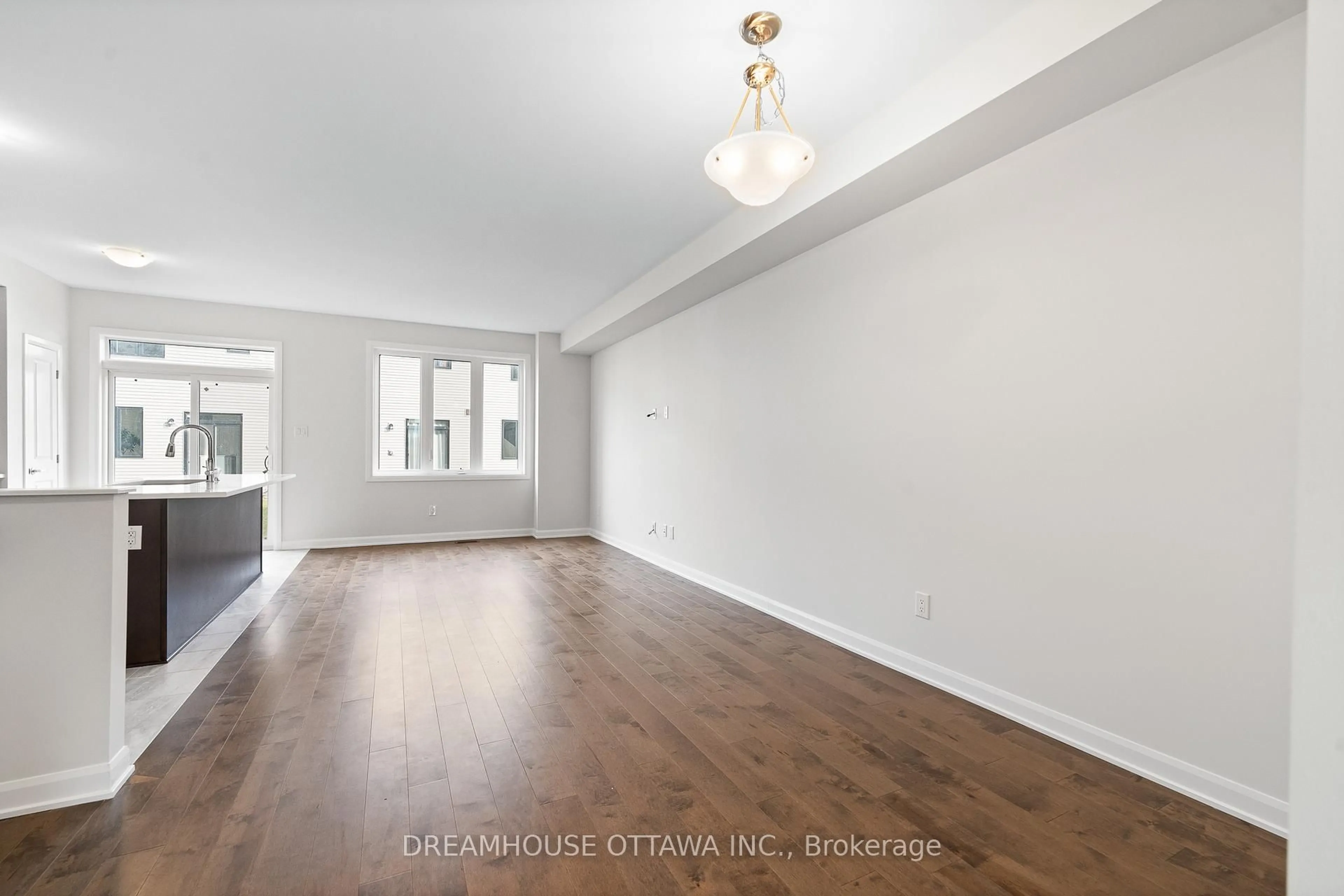 A pic of a room for 563 Aglish Mews, Ottawa Ontario K2C 3H2