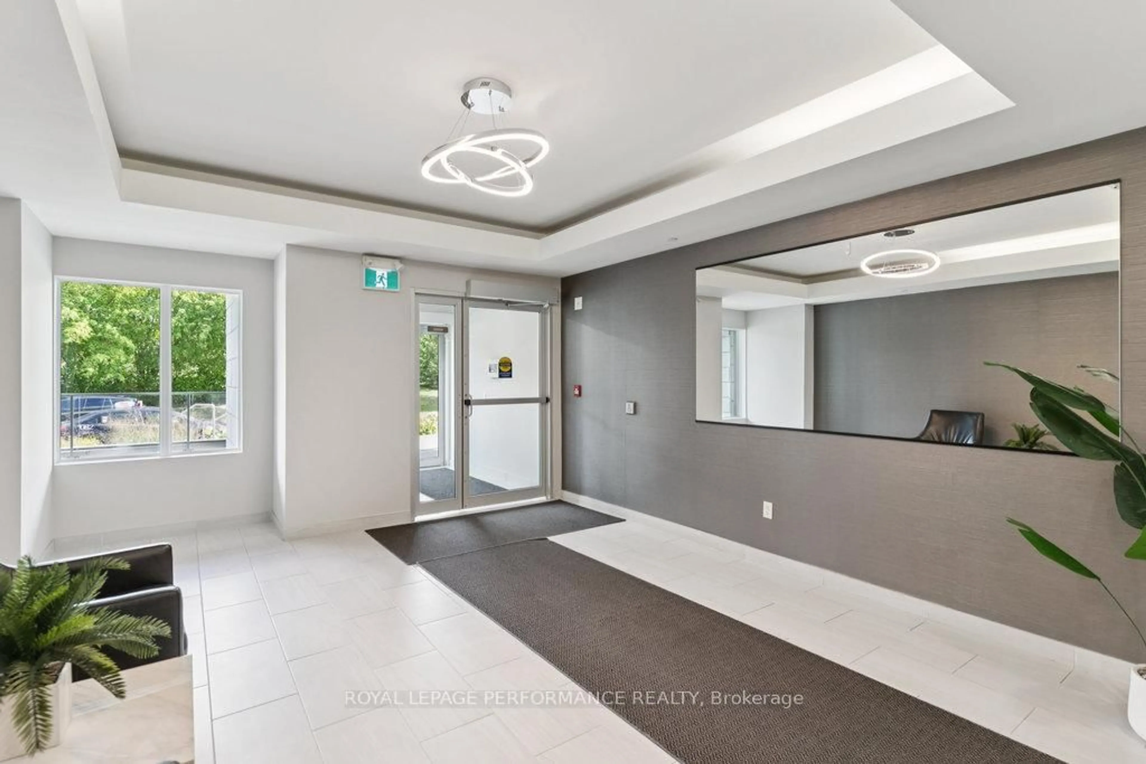 Indoor foyer for 280 Herzberg Rd #104, Ottawa Ontario K2K 0N8