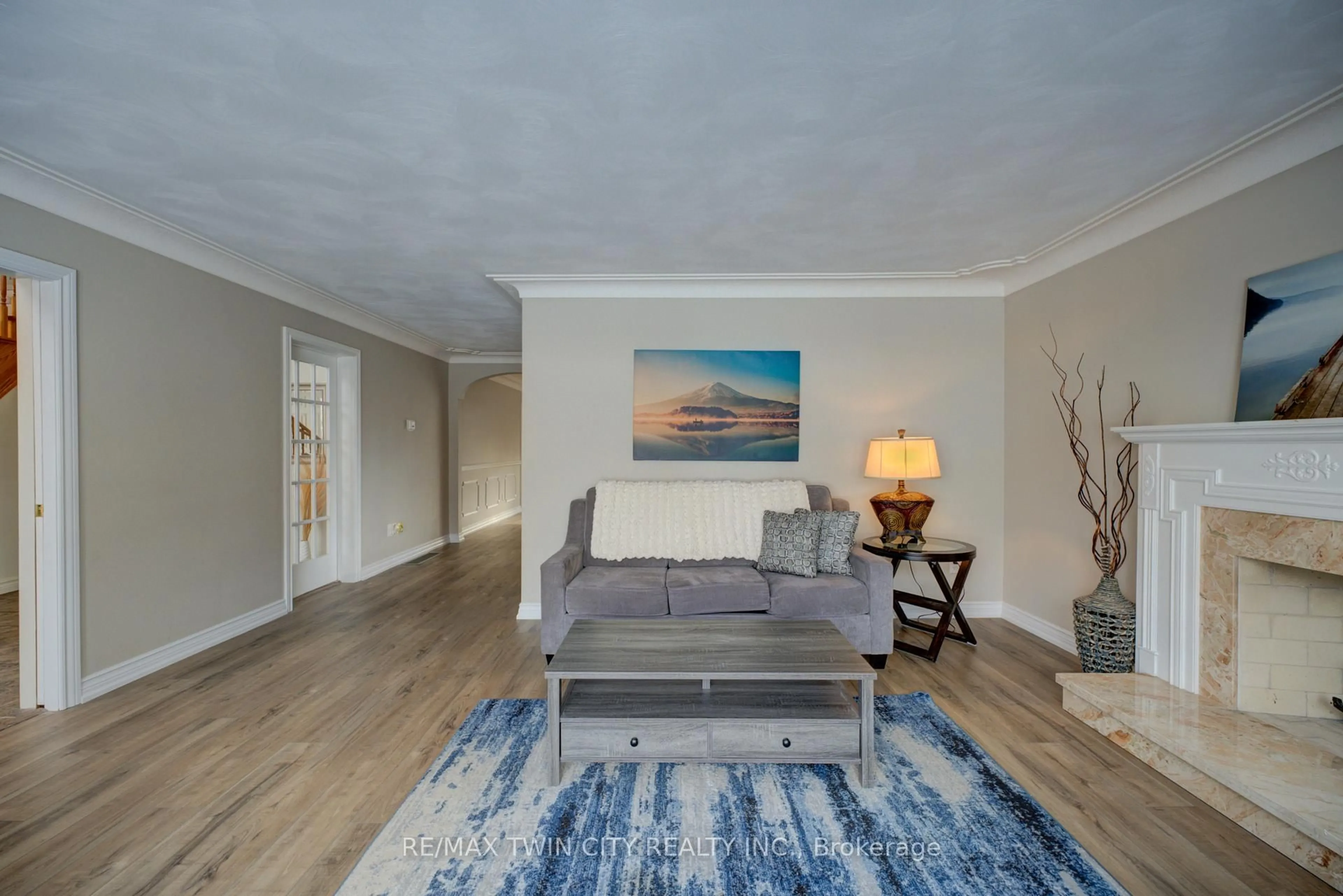 Unknown for 9 Scarfe Gdns, Brantford Ontario N3T 6B2