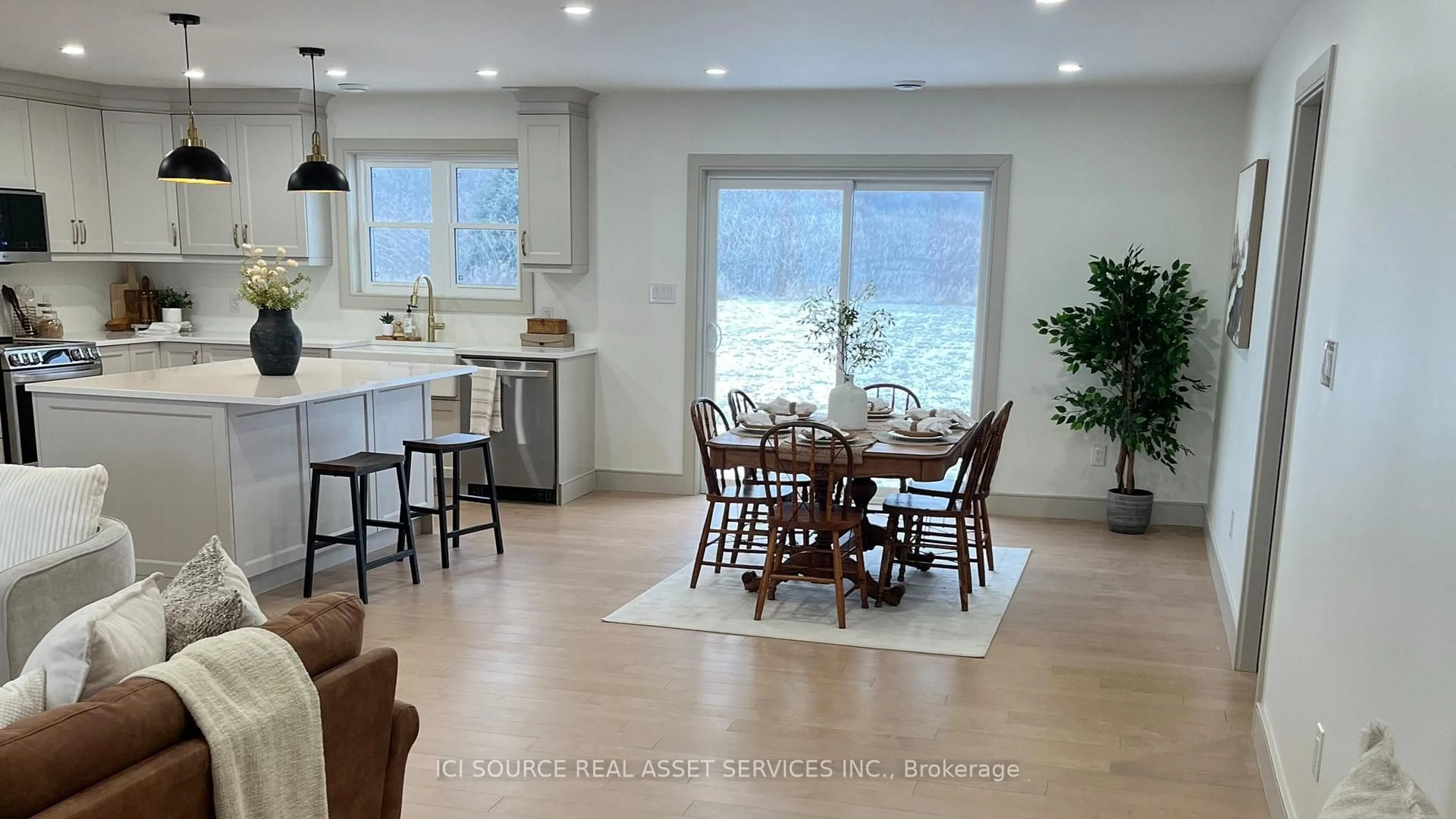 Unknown for 2206 Sands Rd, Battersea Ontario K0H 1H0