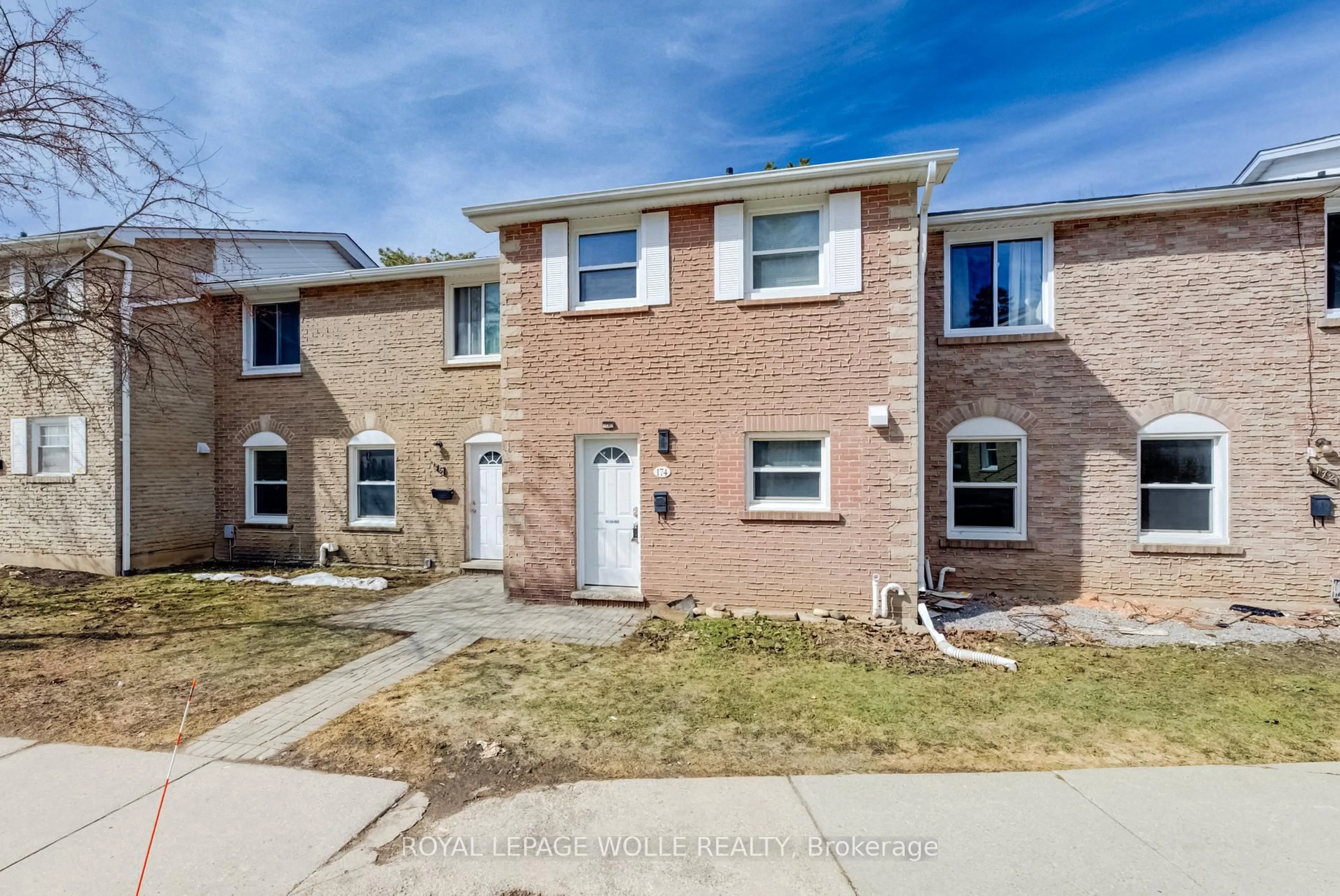 Home with brick exterior material, street for 174 Westcourt Pl, Waterloo Ontario N2L 2R7