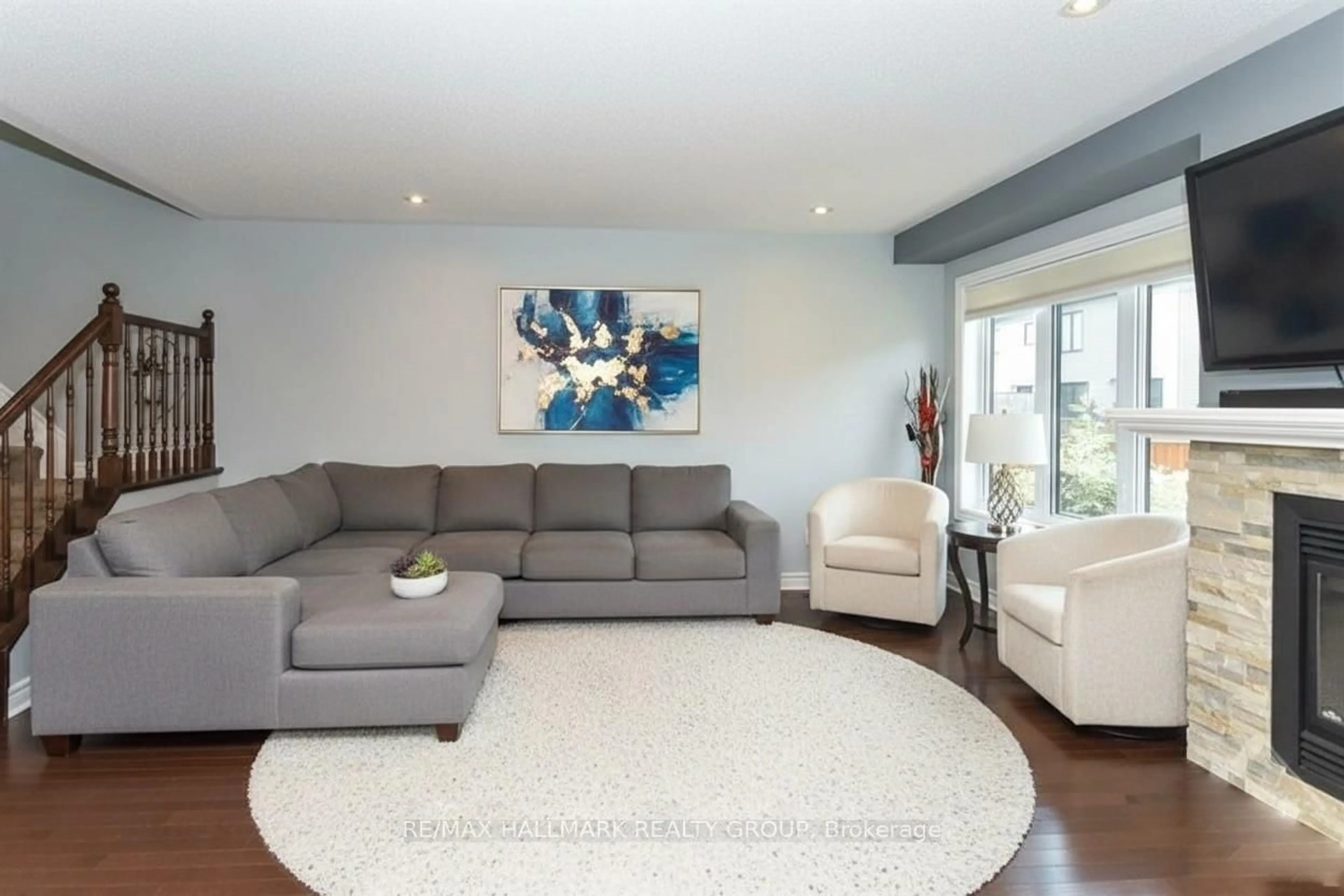 Living room with furniture, unknown for 659 PETRICHOR Cres, Ottawa Ontario K4A 0Y4