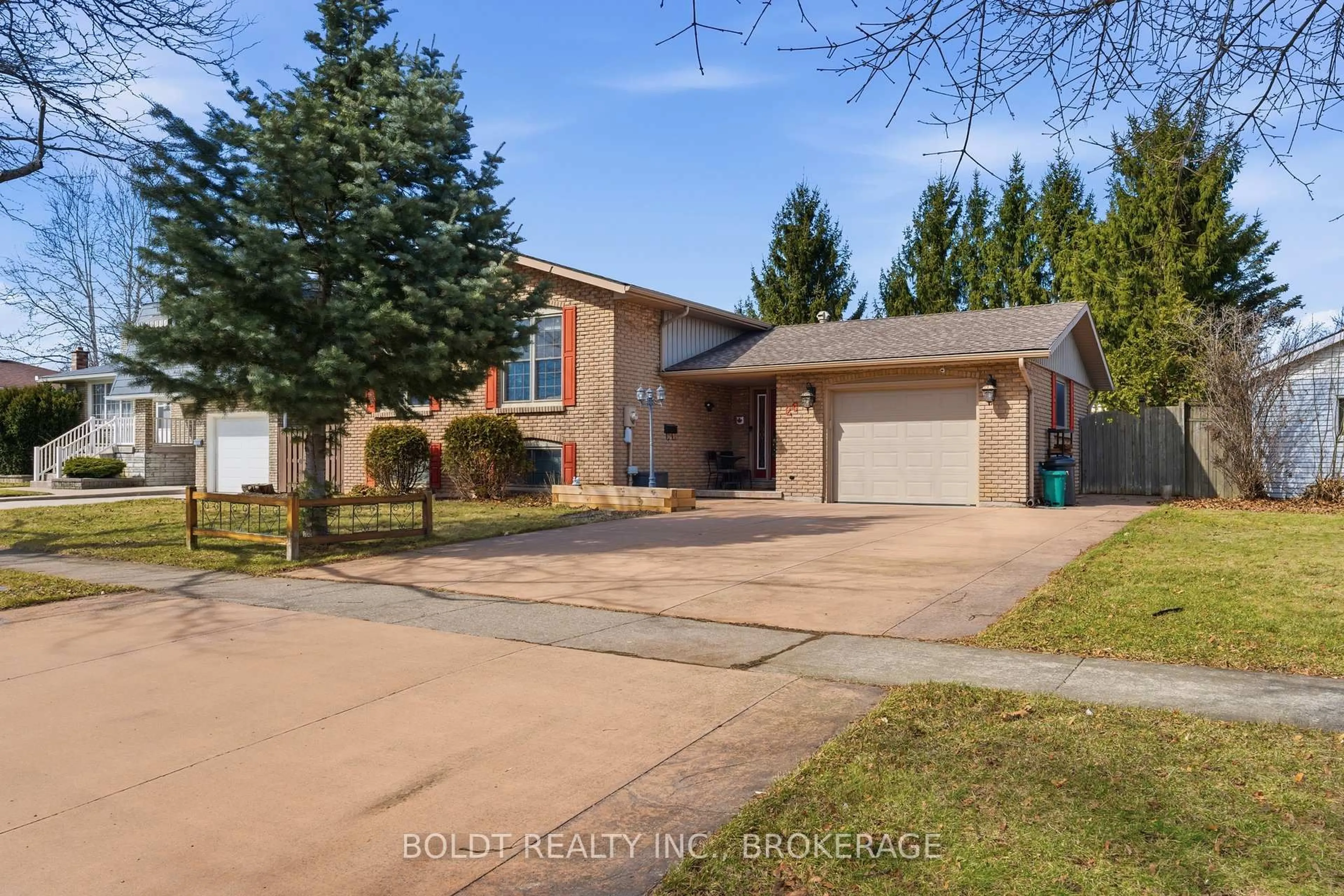 Unknown for 26 Glenayr Pl, Welland Ontario L3C 3M7