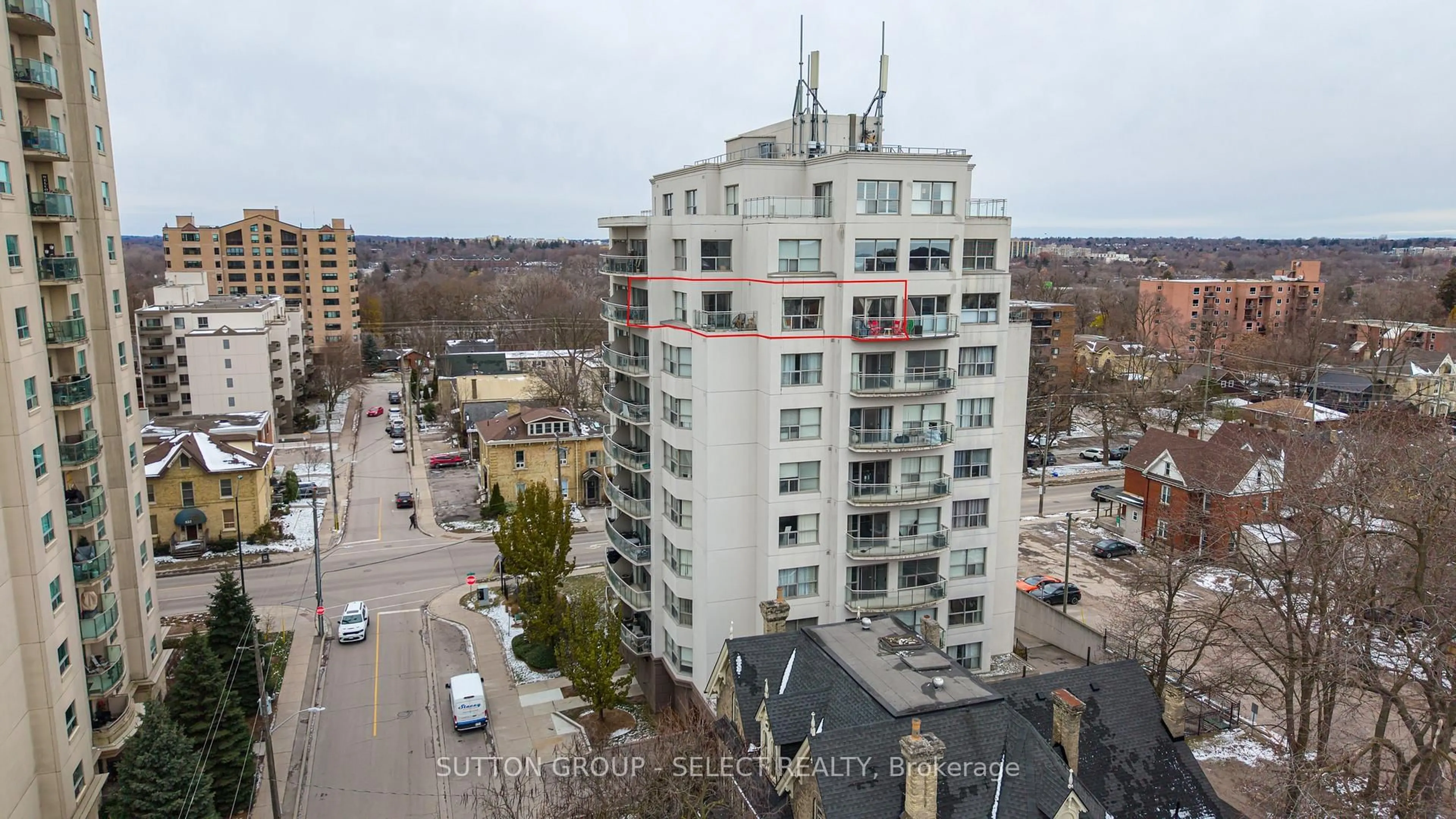 A pic from outside/outdoor area/front of a property/back of a property/a pic from drone, city buildings view from balcony for 544 Talbot St #903, London East Ontario N6A 0A8