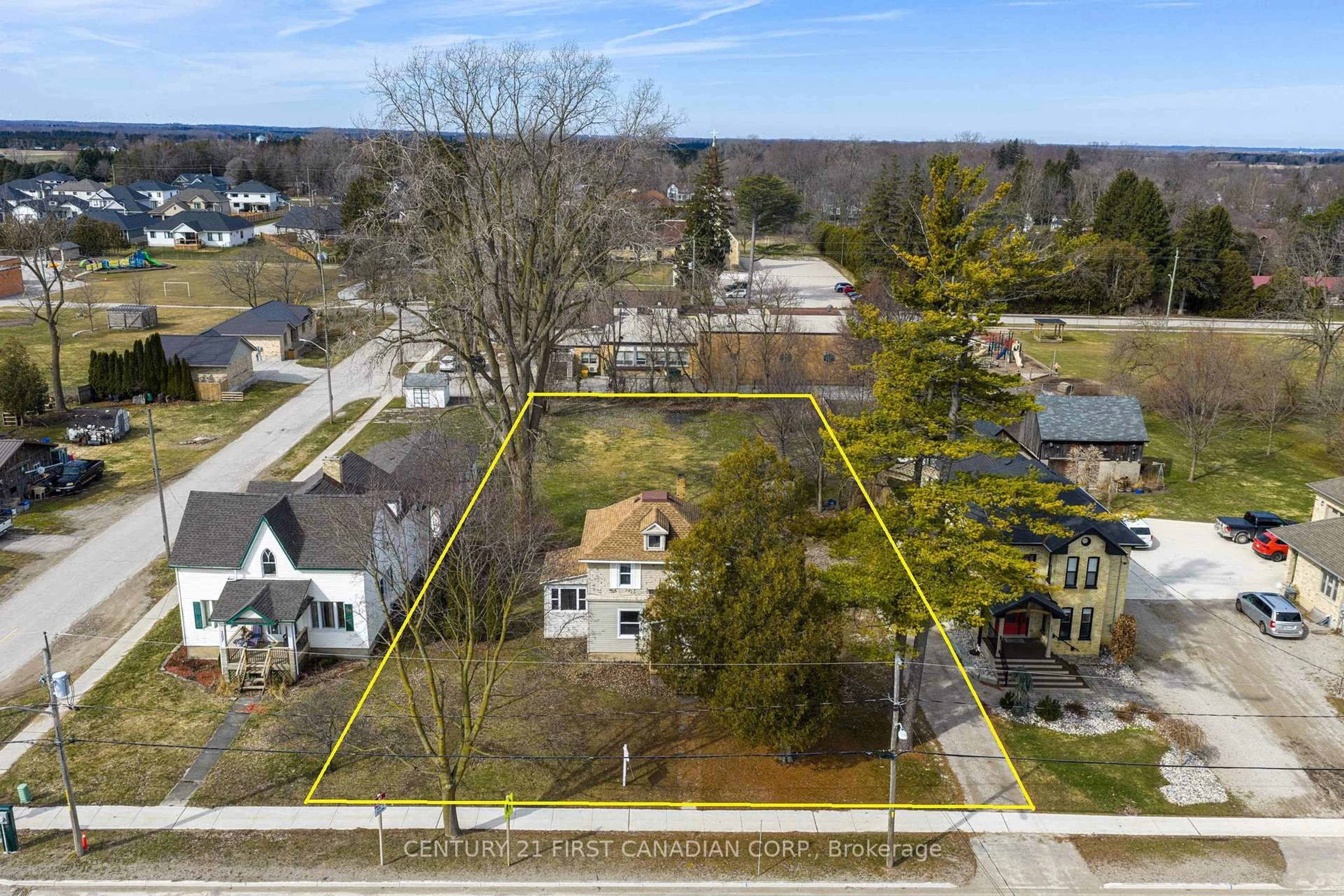 Unknown for 159 Main St, North Middlesex Ontario N0M 2K0