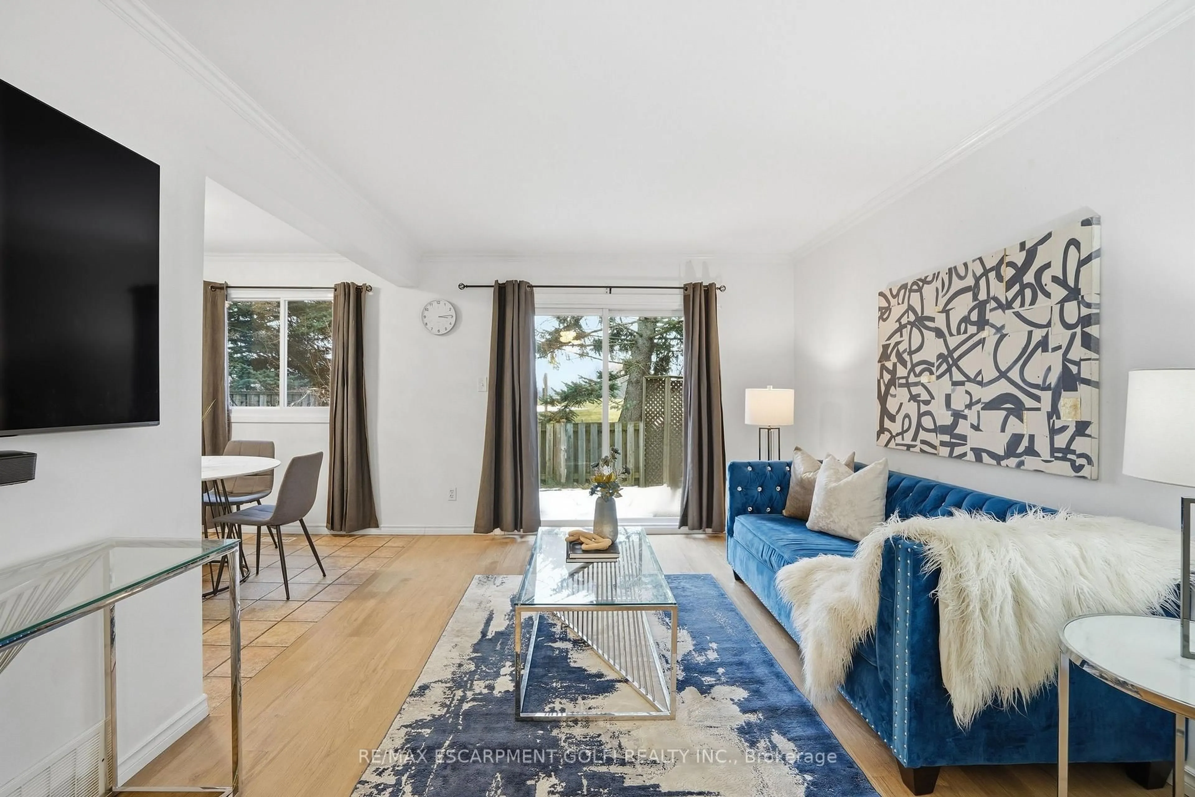 Unknown for 1460 Garth St #6, Hamilton Ontario L9B 1R6