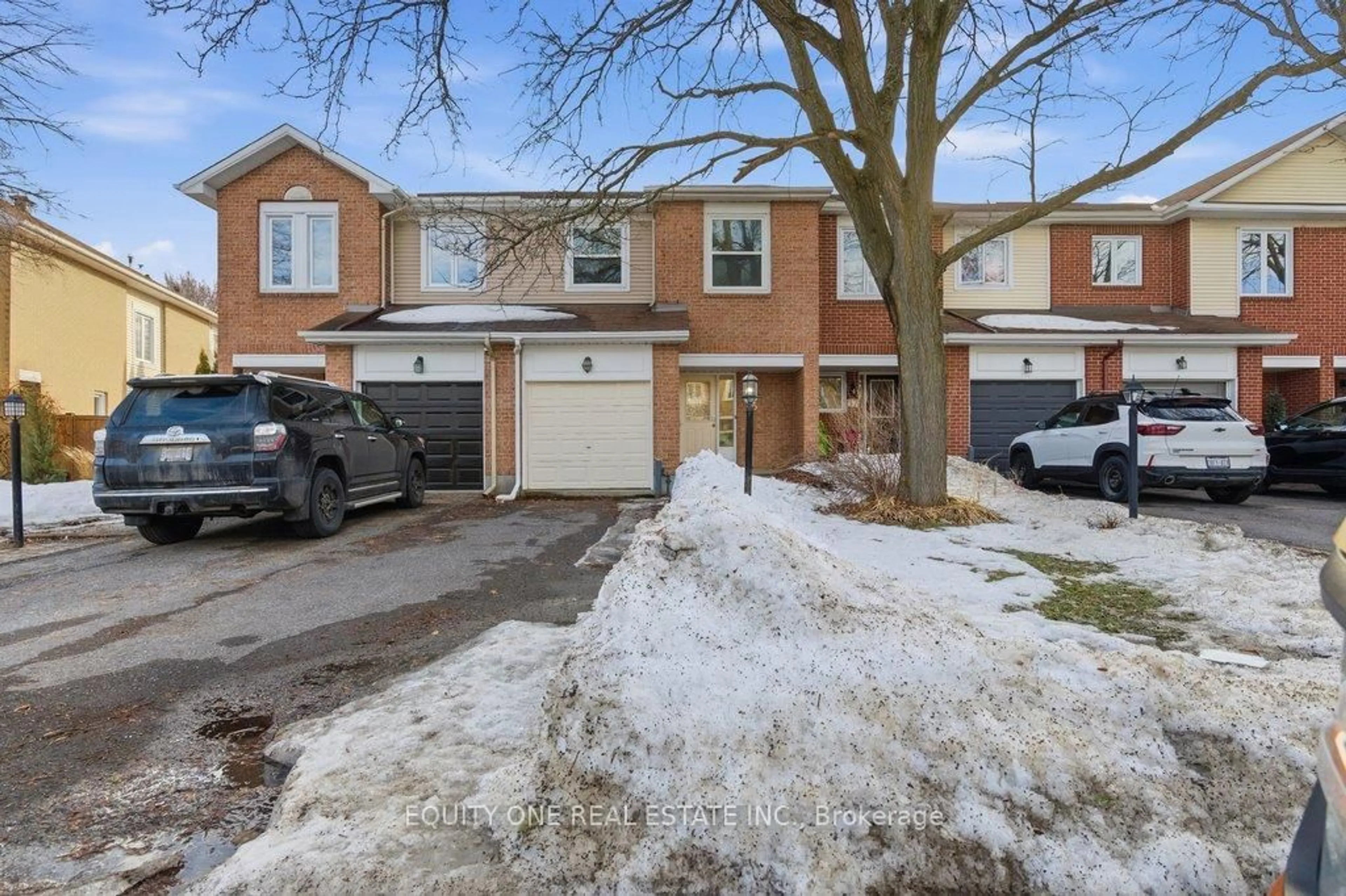 Unknown for 35 Willwood Cres, Ottawa Ontario K2J 4B2