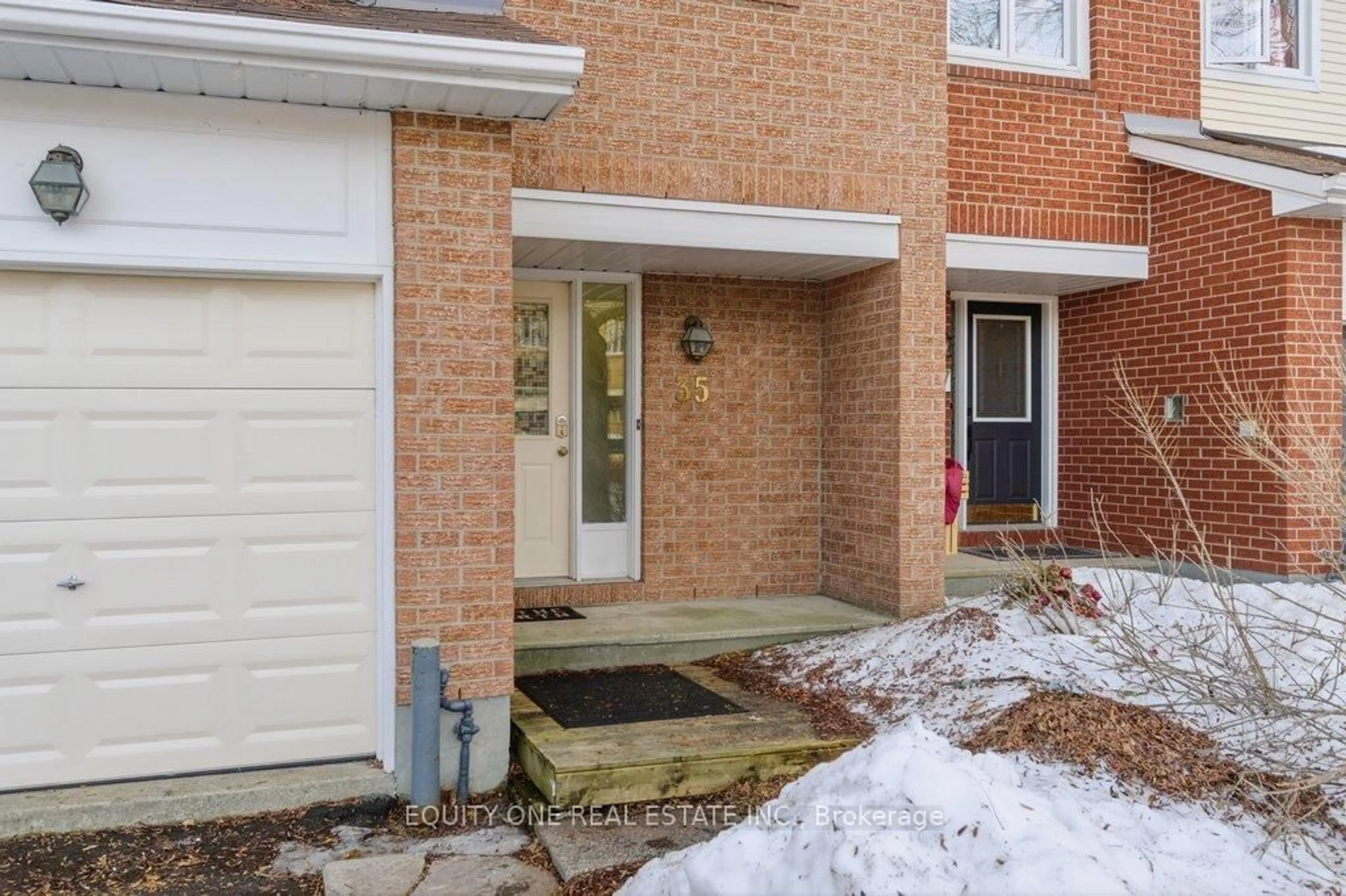Unknown for 35 Willwood Cres, Ottawa Ontario K2J 4B2