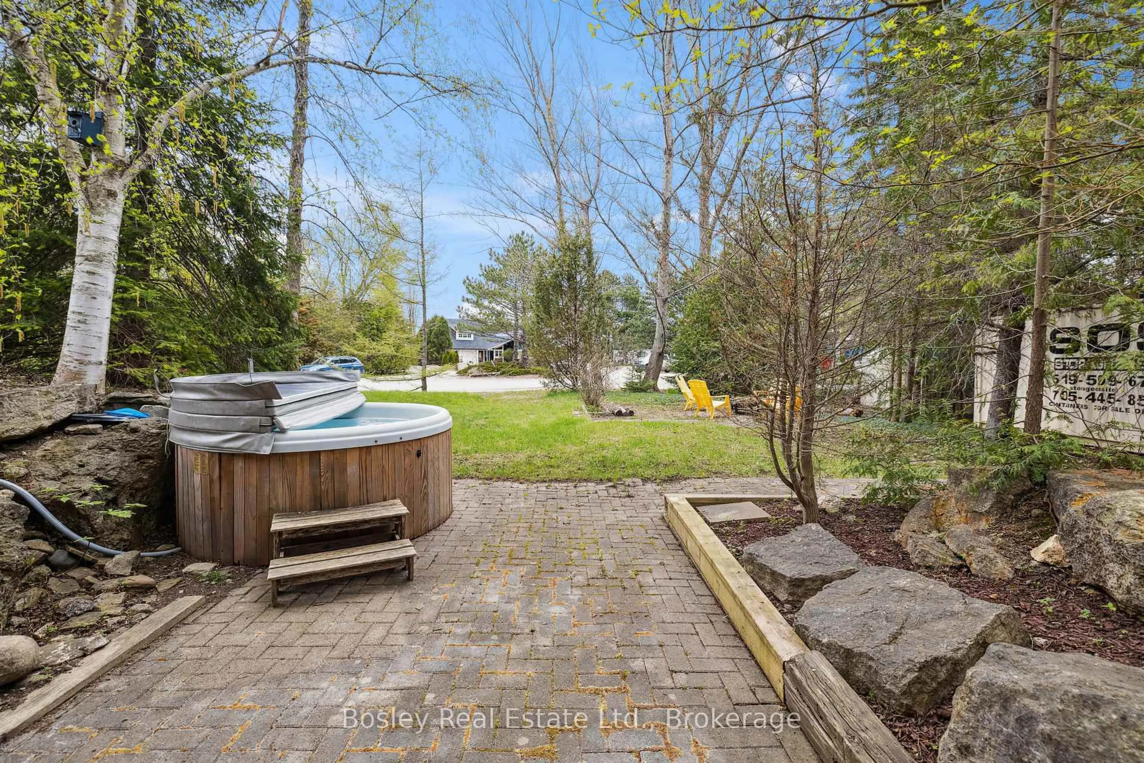 Patio, water/lake/river/ocean view for 169 LAKEWOOD Dr, Blue Mountains Ontario N0H 2P0