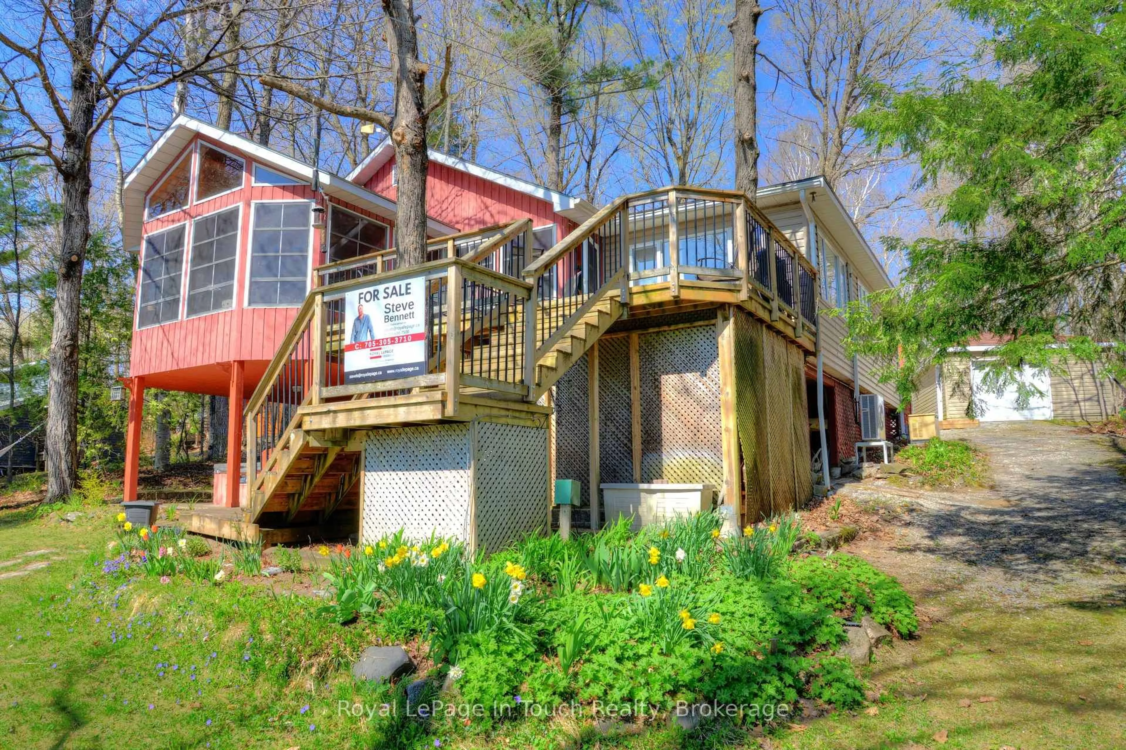 Patio, unknown for 476 Hungry Bay Rd, Georgian Bay Ontario L0K 1S0