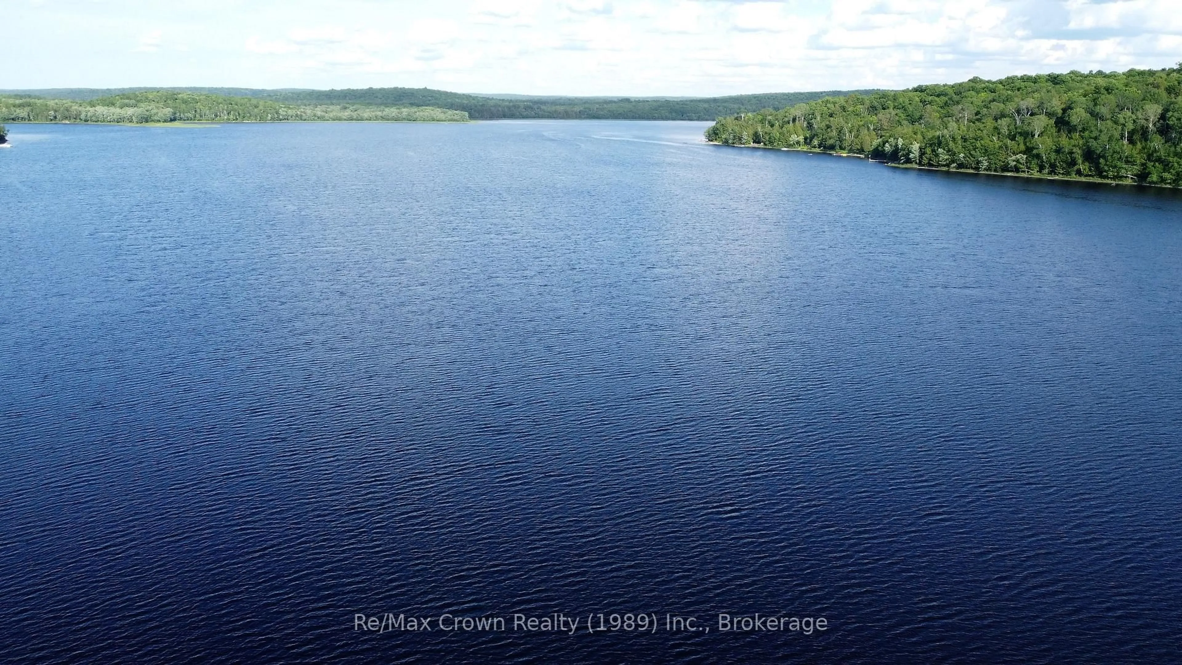 Blurry image for 935 Limberlost Point Rd, Parry Sound Remote Area Ontario P0H 2R0