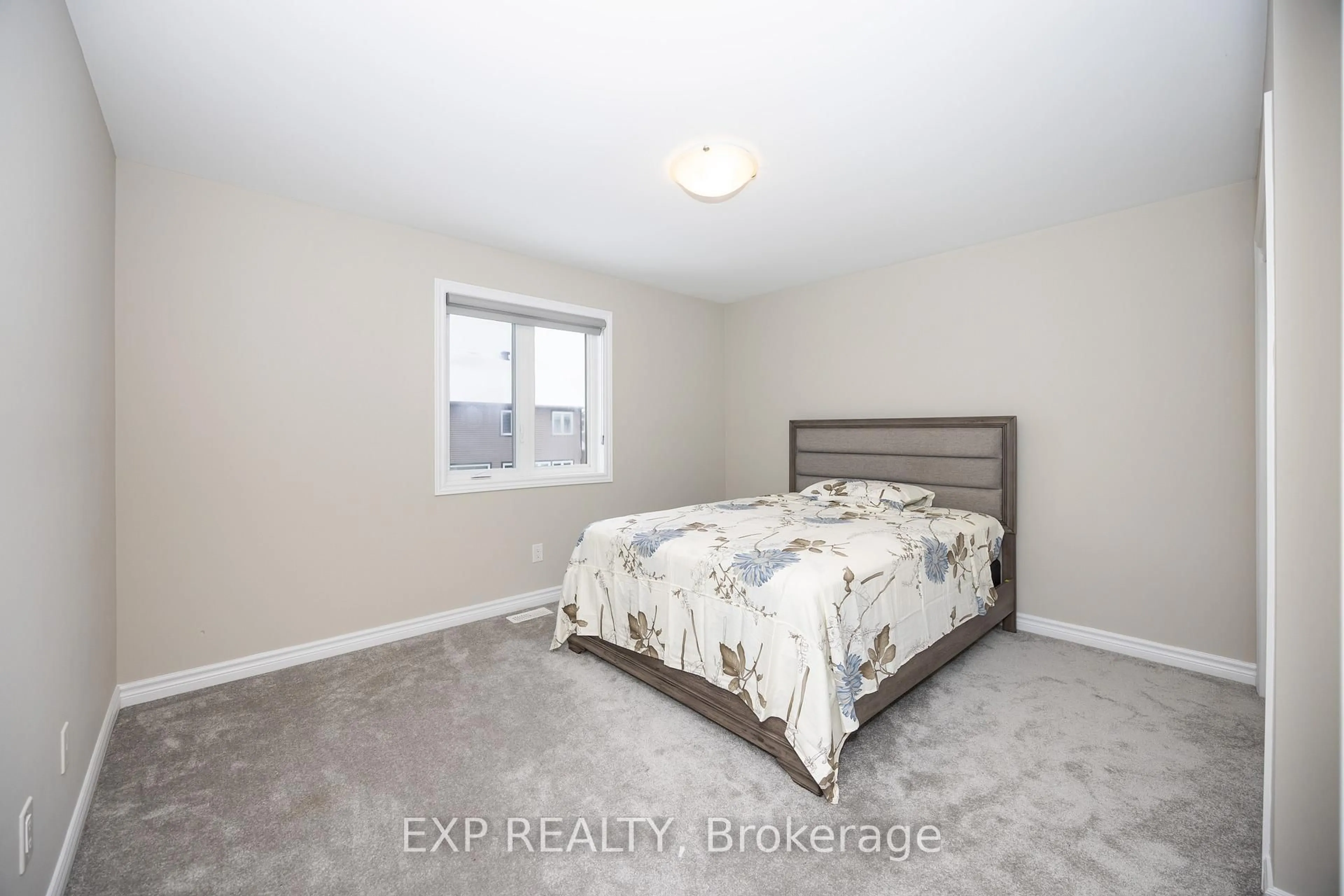 A pic of a room for 116 Helen Rapp Way, Ottawa Ontario K1T 0N4