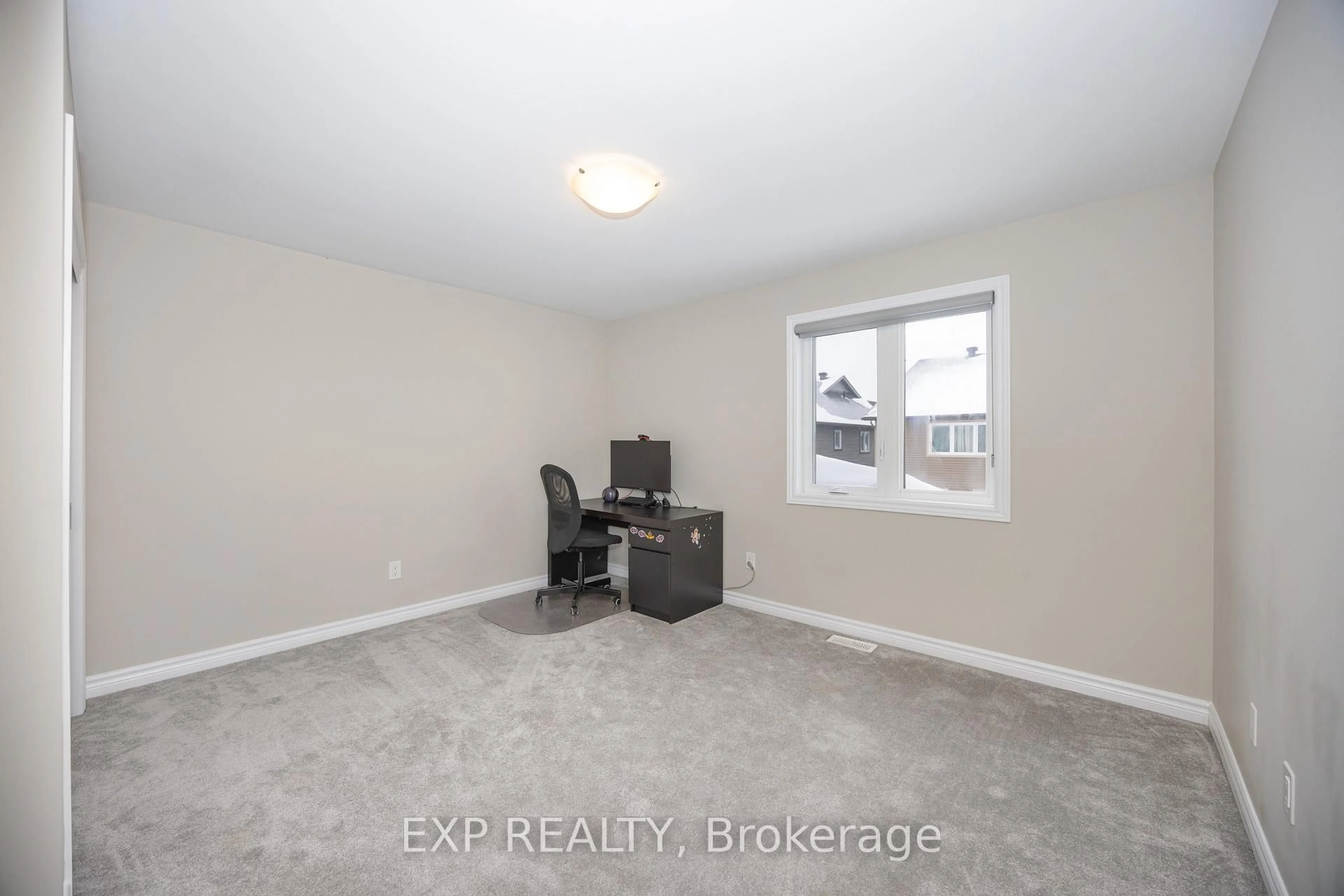 A pic of a room for 116 Helen Rapp Way, Ottawa Ontario K1T 0N4