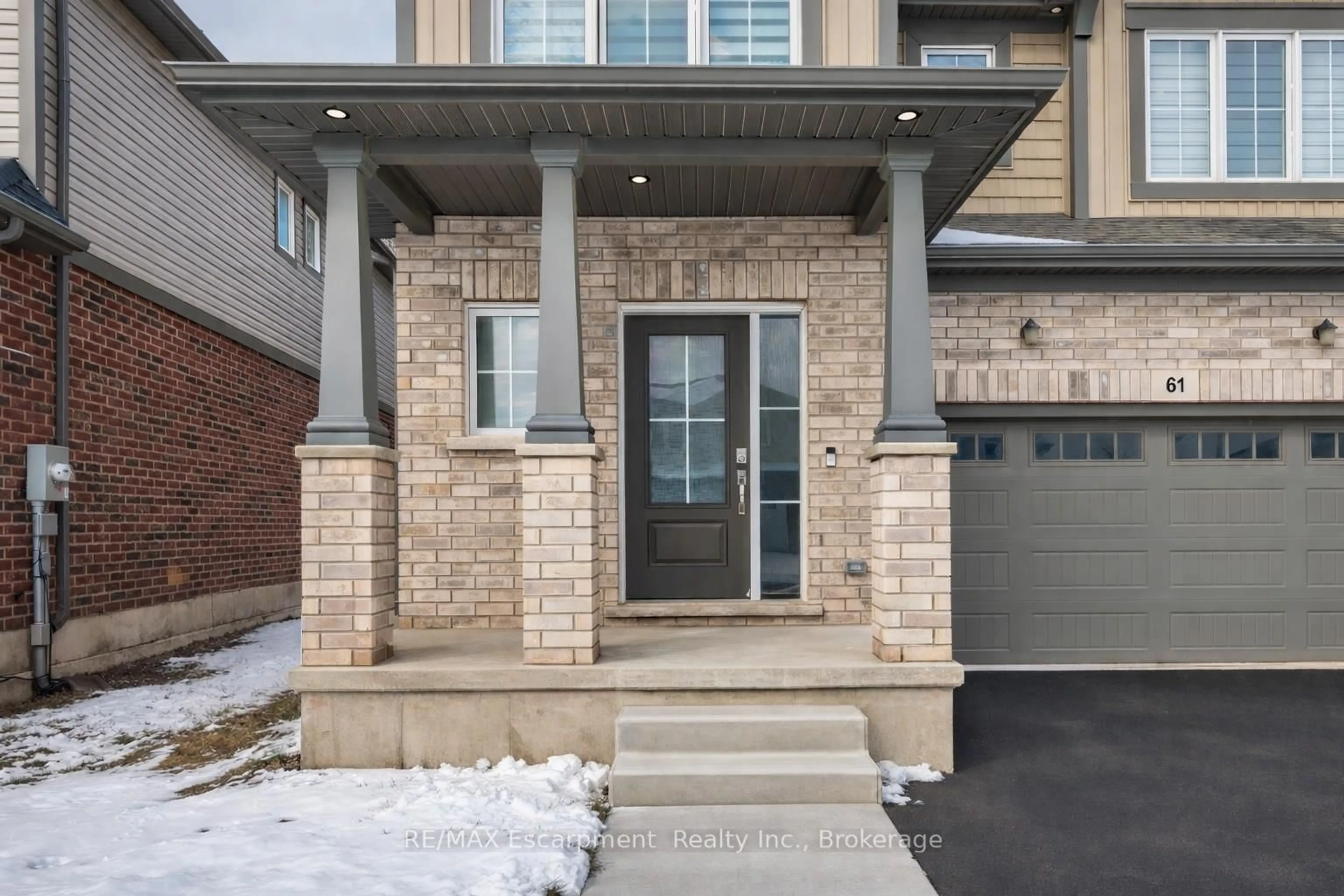 Unknown for 61 Wilson Dr, Thorold Ontario L2V 0M4