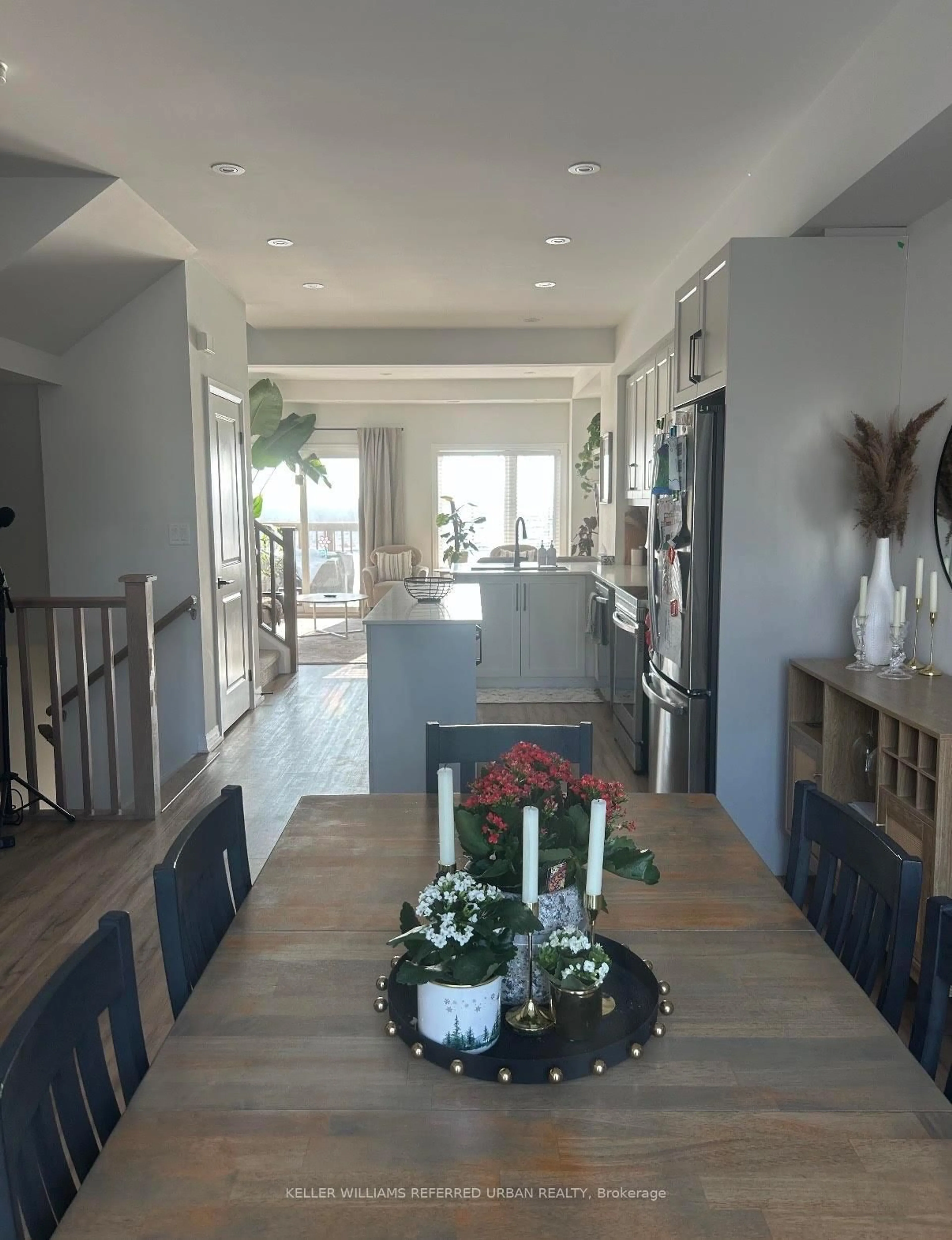 Dining room, unknown for 155 Equestrian Way #99, Cambridge Ontario N3E 0E8