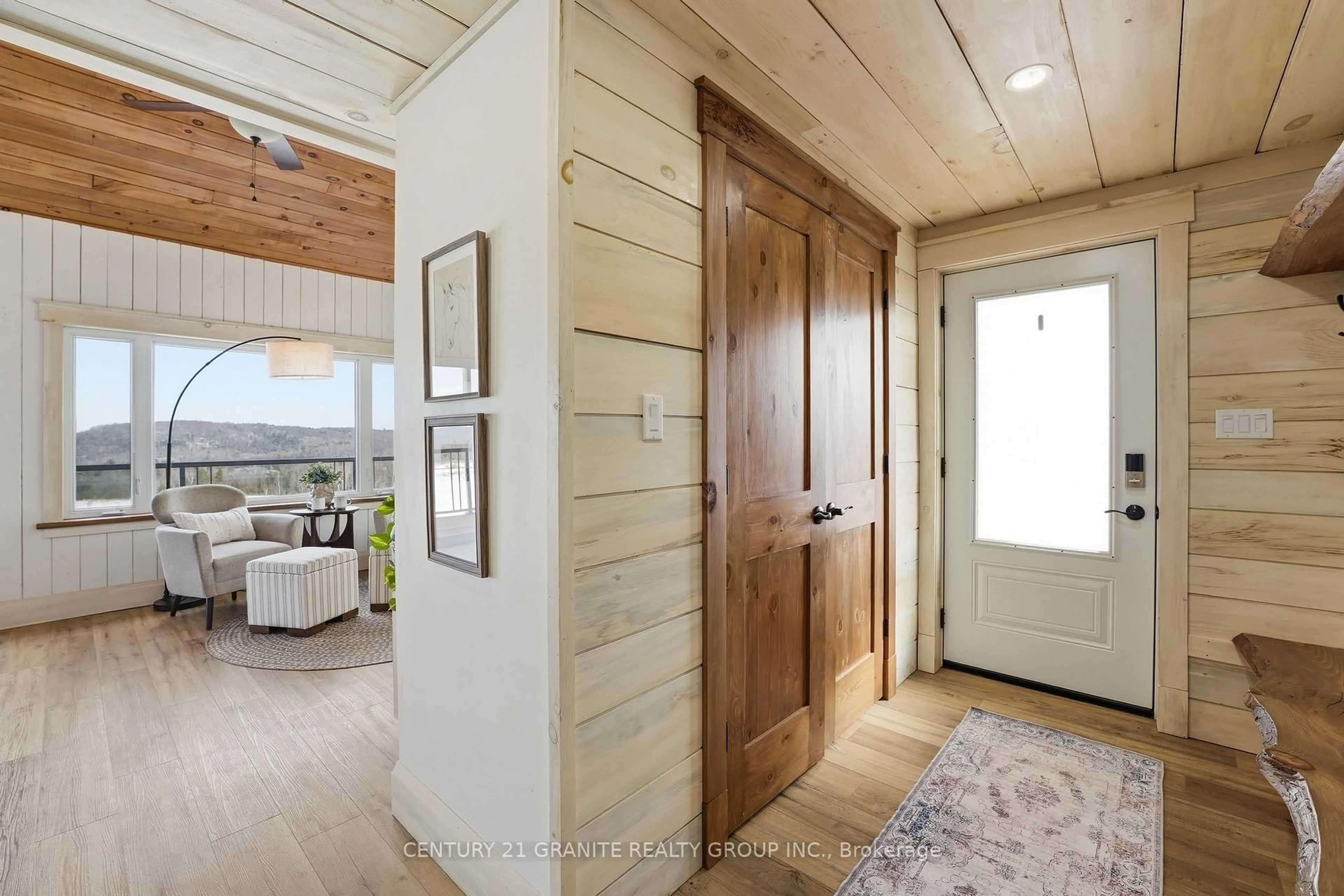 Indoor entryway for 824 East Road Loop, Bancroft Ontario K0L 1C0