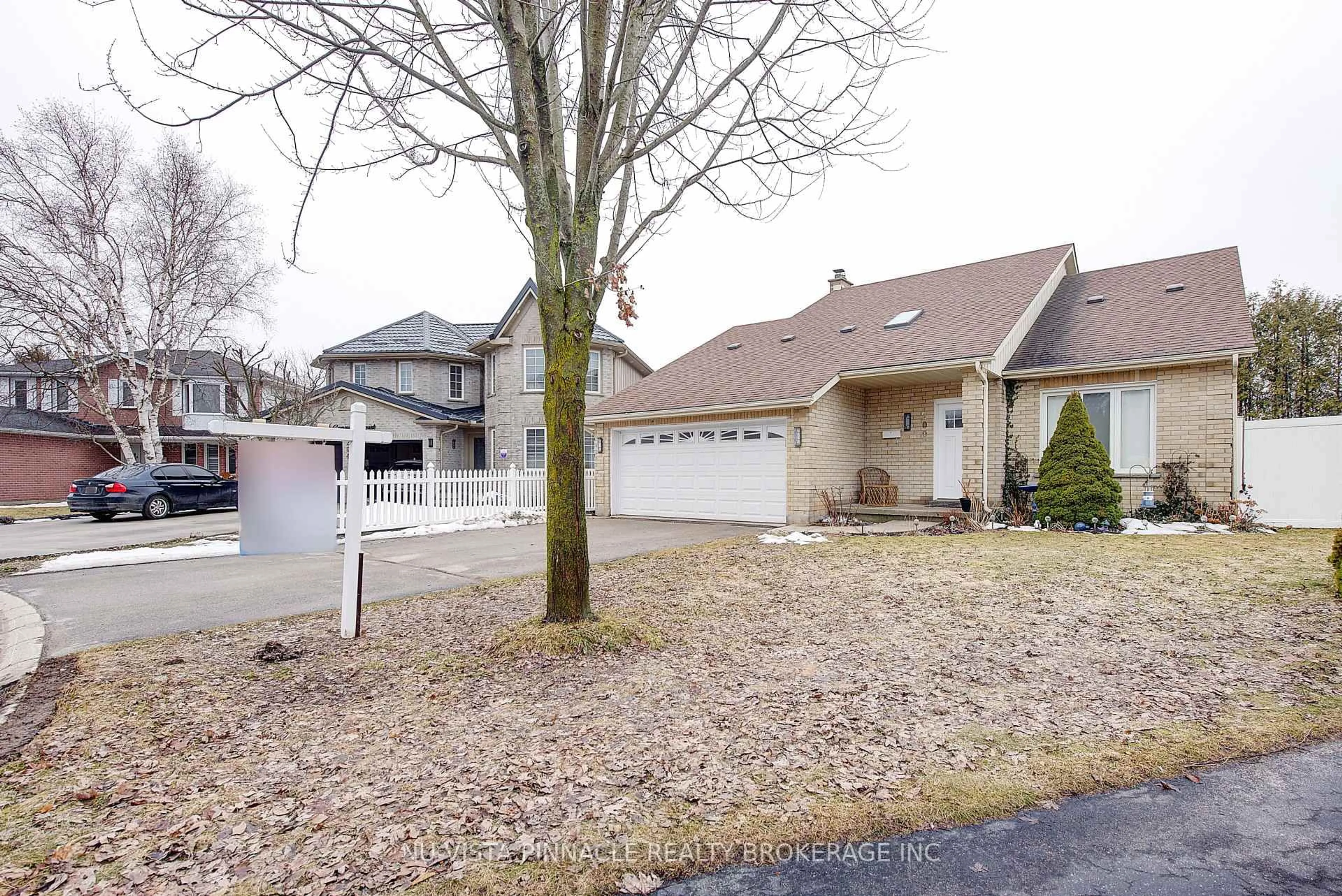 Unknown for 200 Conway Crt, London South Ontario N6E 3J2