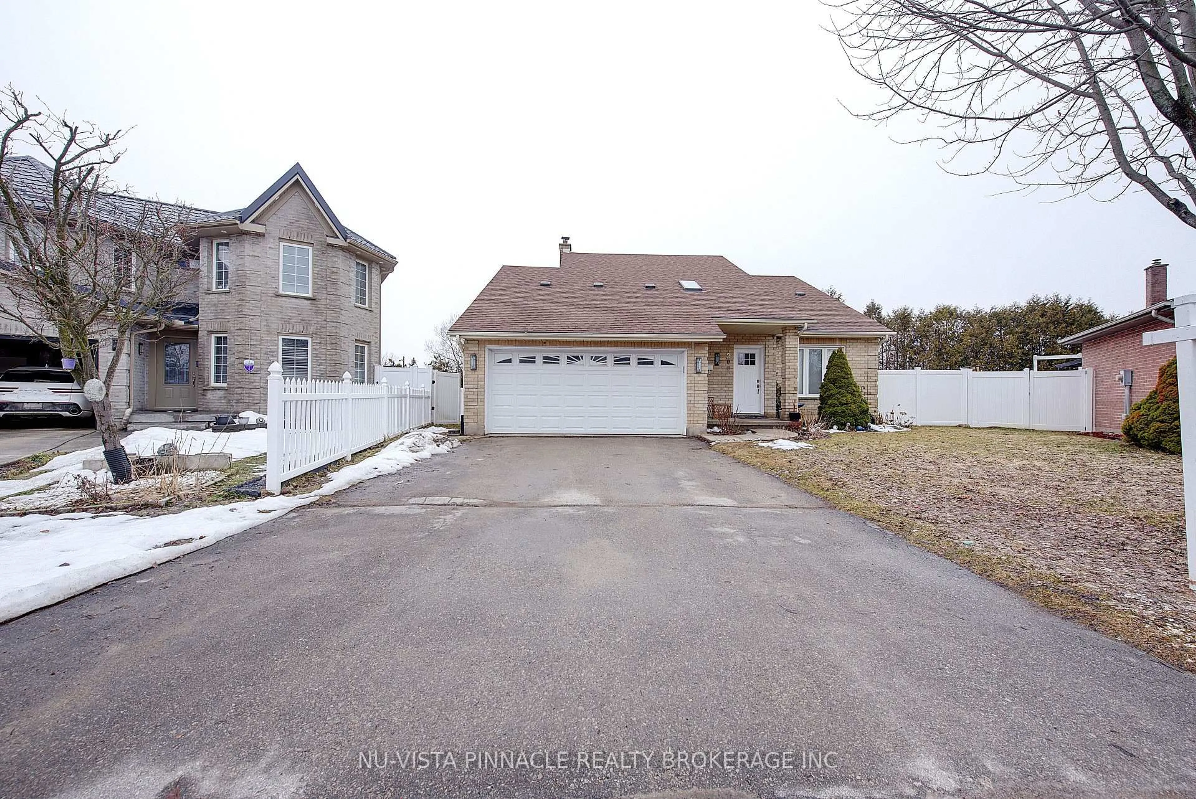 A pic from outside/outdoor area/front of a property/back of a property/a pic from drone, street for 200 Conway Crt, London South Ontario N6E 3J2