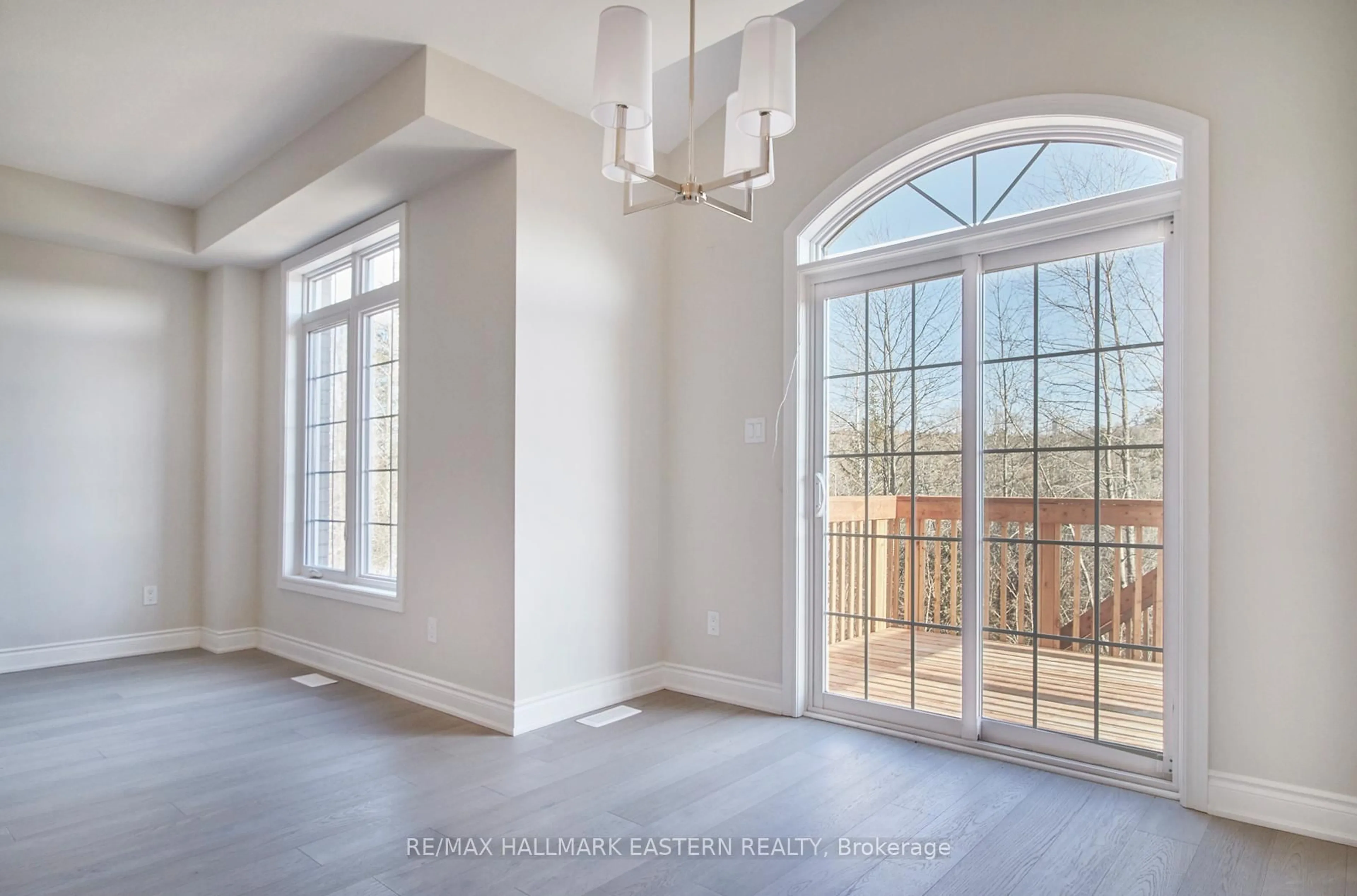 Indoor entryway for 37 COLDBROOK Dr, Cavan Monaghan Ontario L0A 1G0